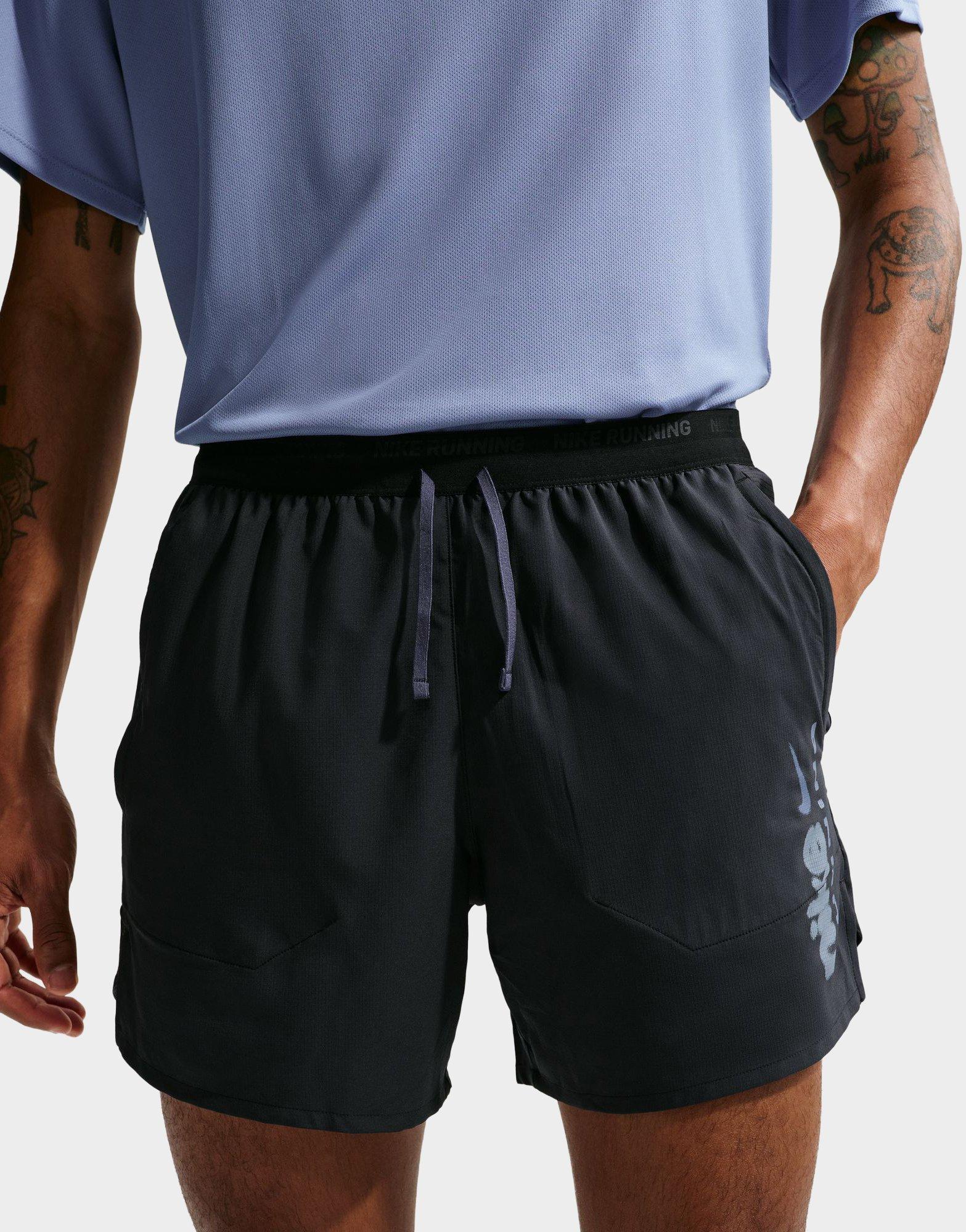 Nike Stride Shorts