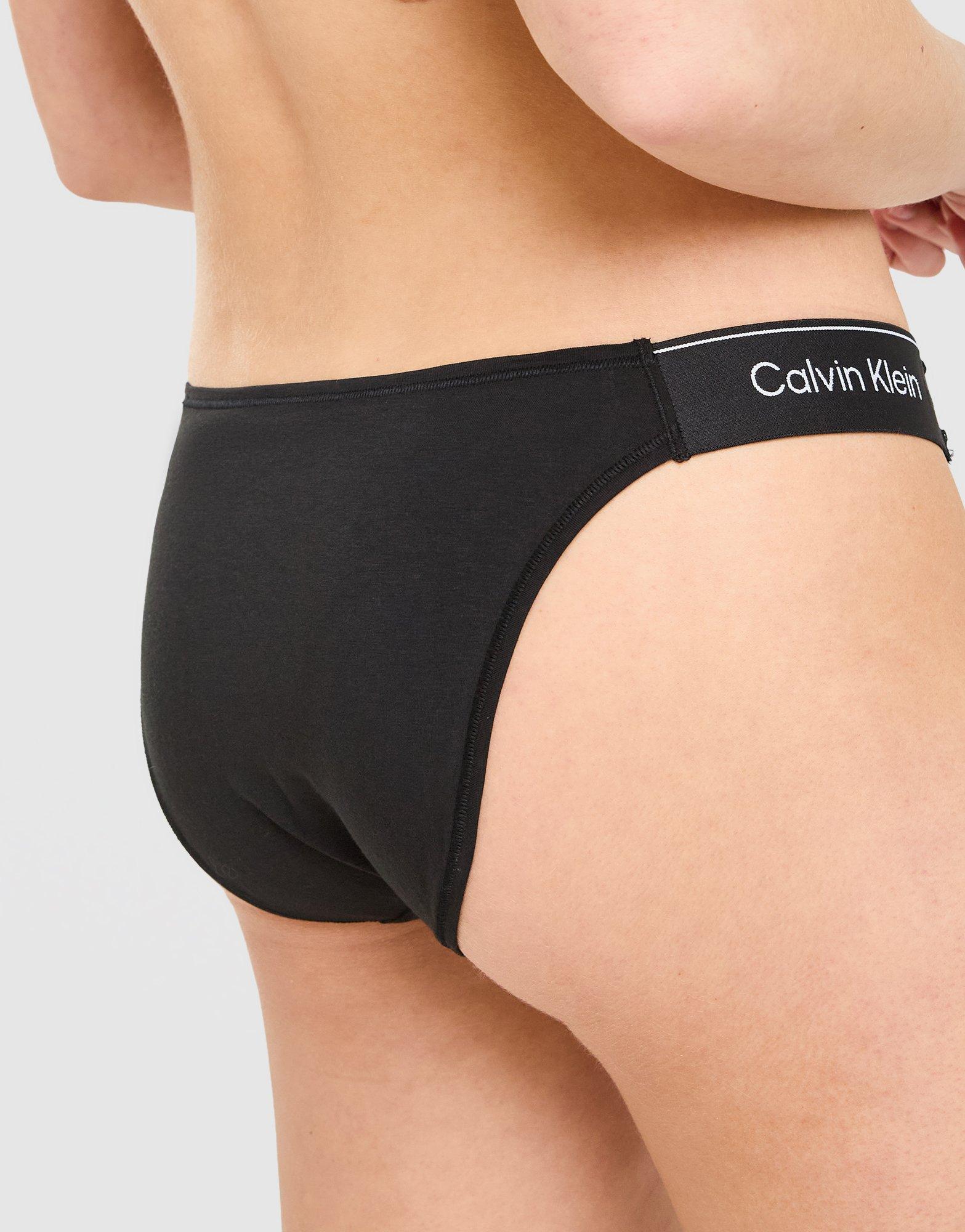 Calvin Klein Underwear Icon Cotton Dip Thong