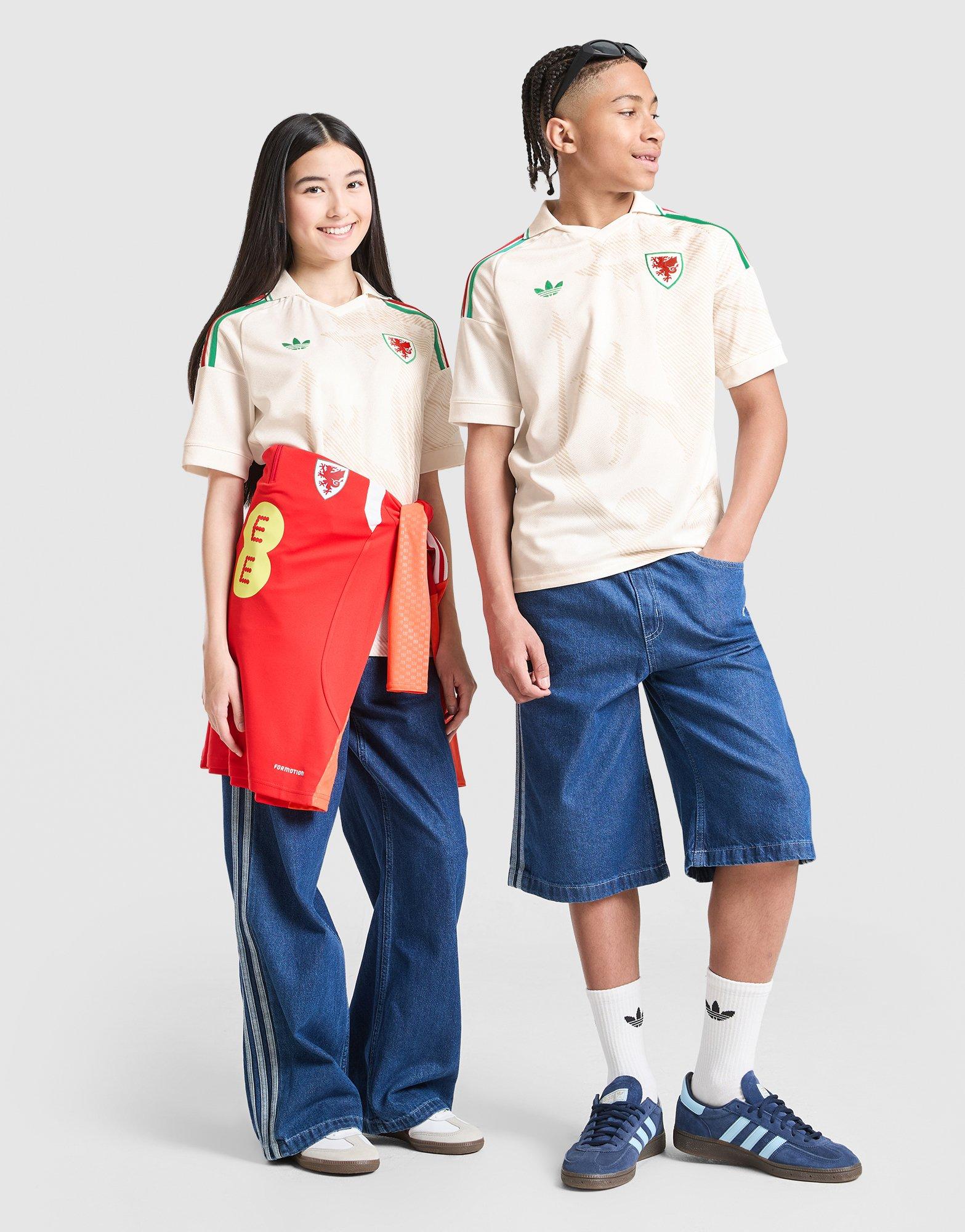 adidas Wales 2026 Away Shirt Junior