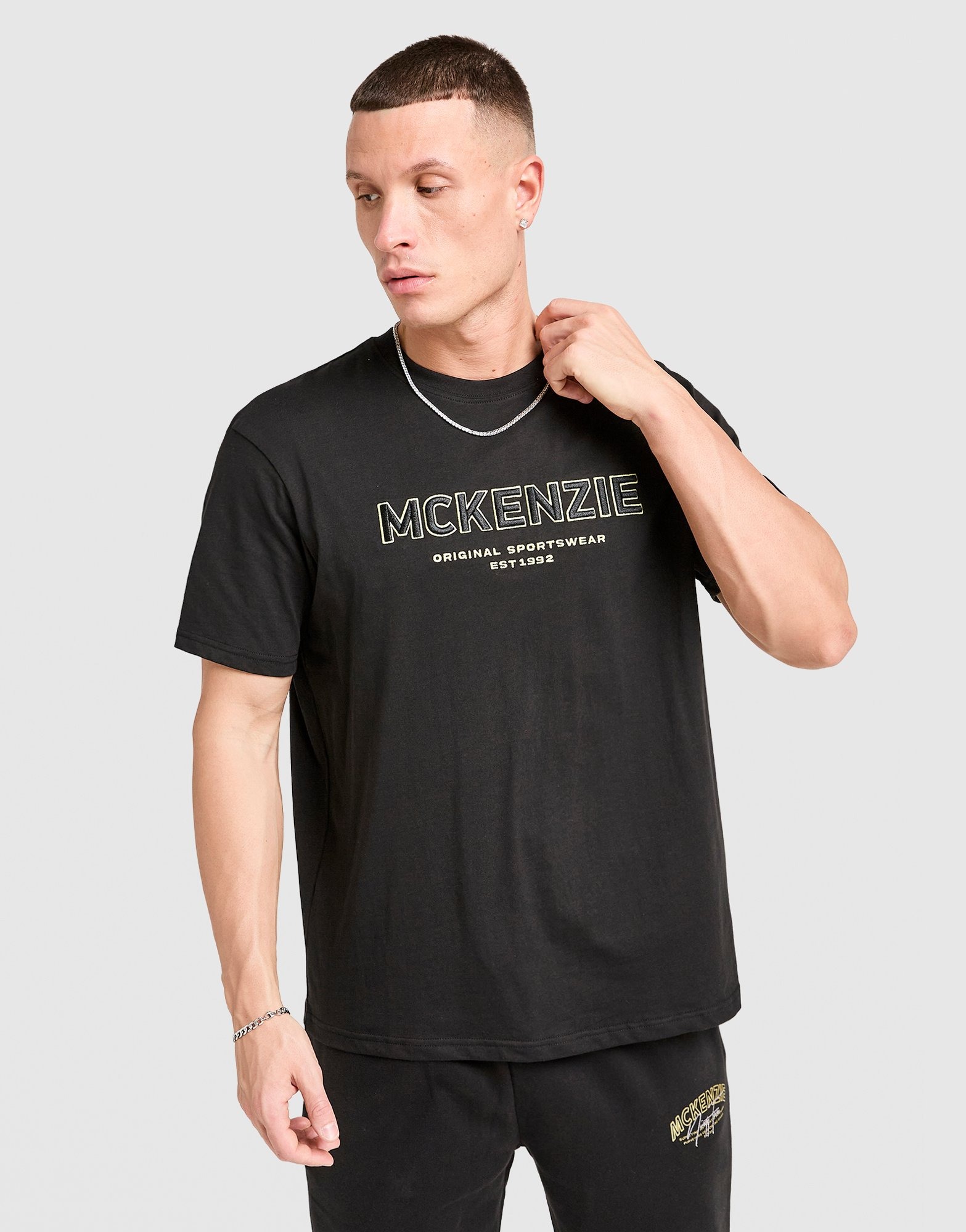 McKenzie Camiseta Elsted en Negro - JD Sports España