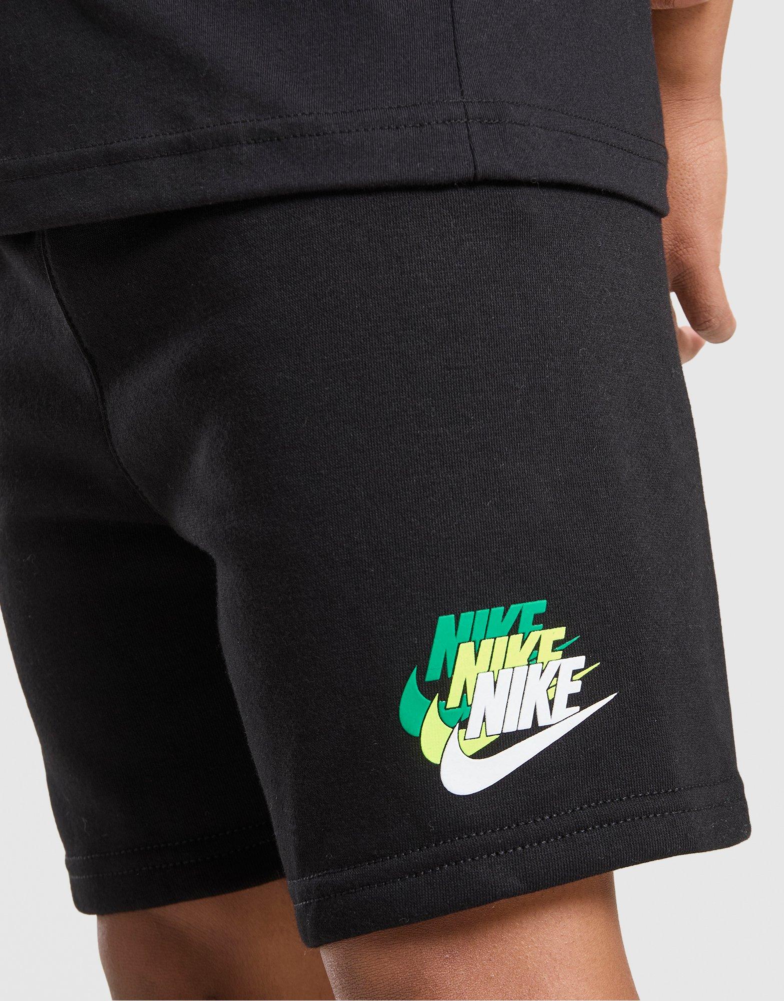 Nike Conjunto de camiseta y pantalón corto Repeat Logo Infantil