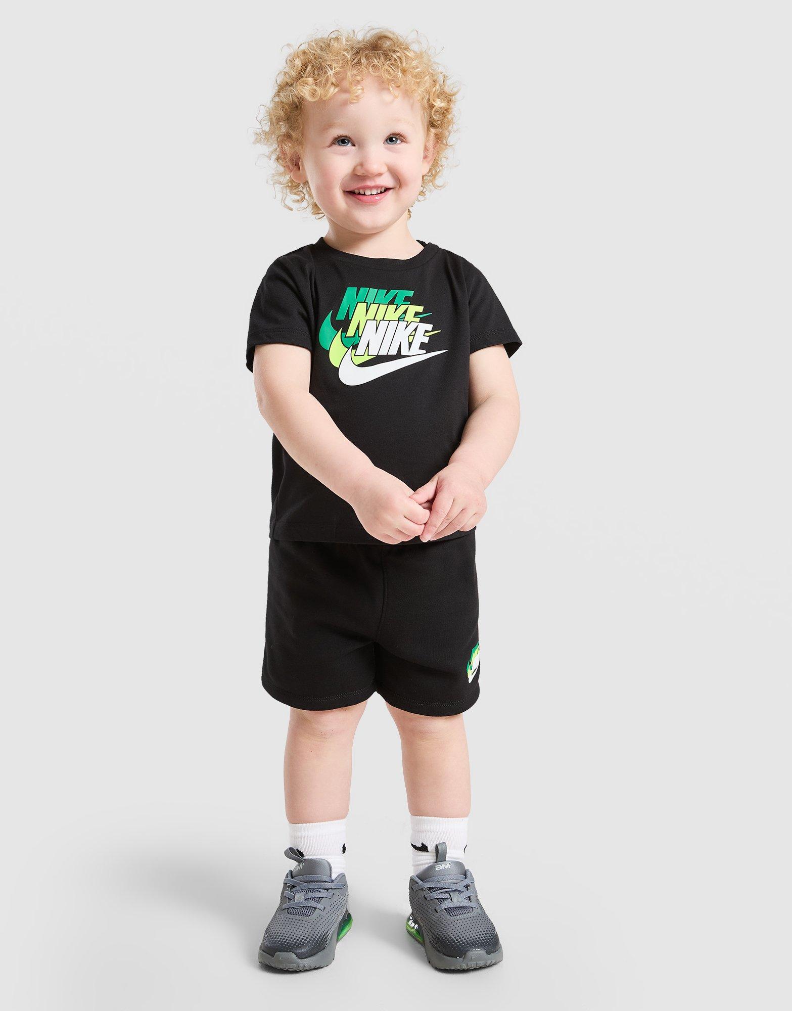 Nike Repeat Graphic T-Shirt/Shorts Set Infant
