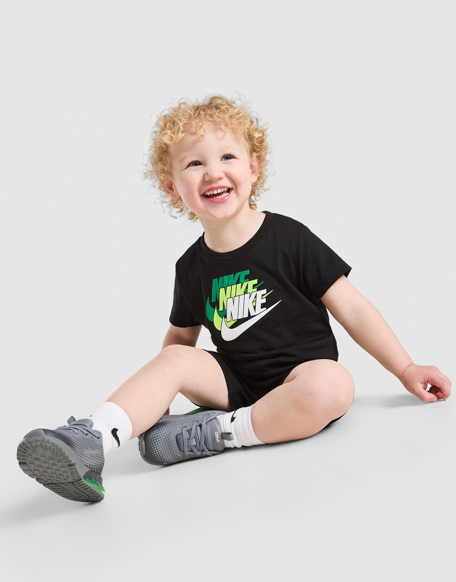 Nike Repeat Graphic T-Shirt/Shorts Set Infant