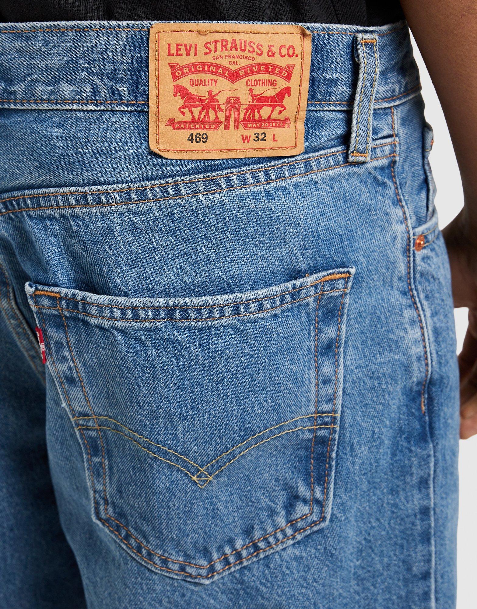 LEVI'S 469 Loose Denim Shorts