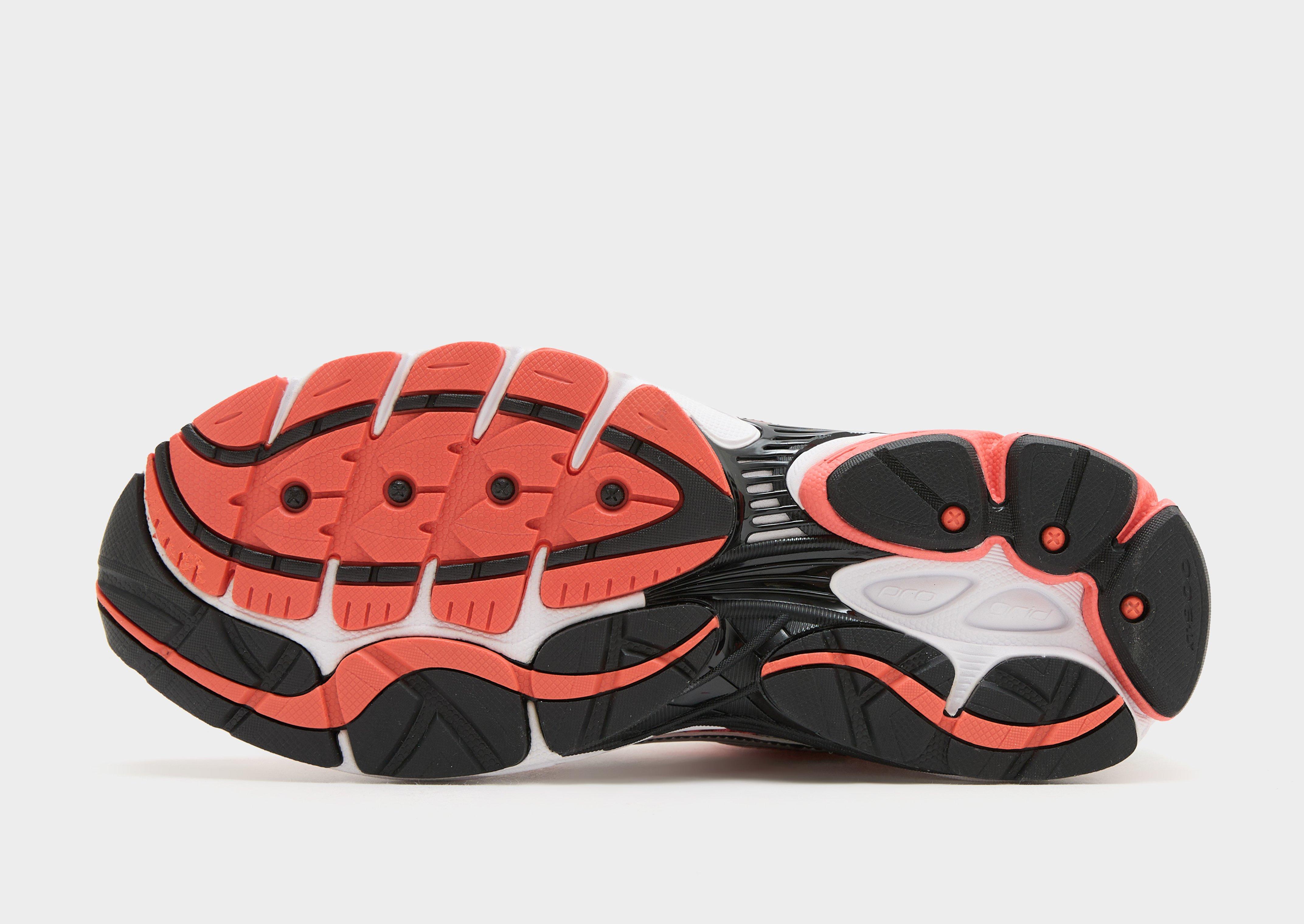 Saucony ProGrid Omni 9