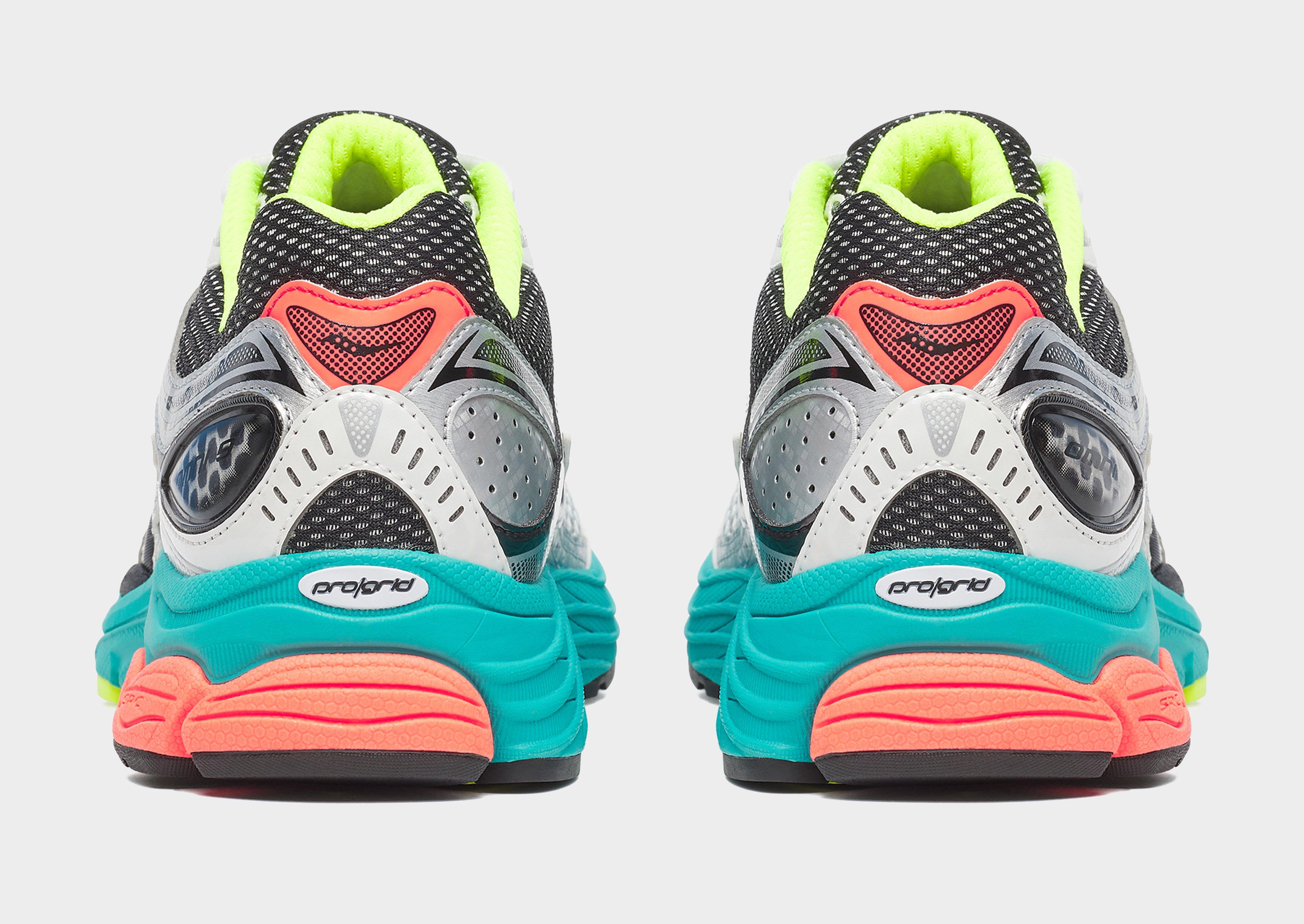 Saucony ProGrid Omni 9