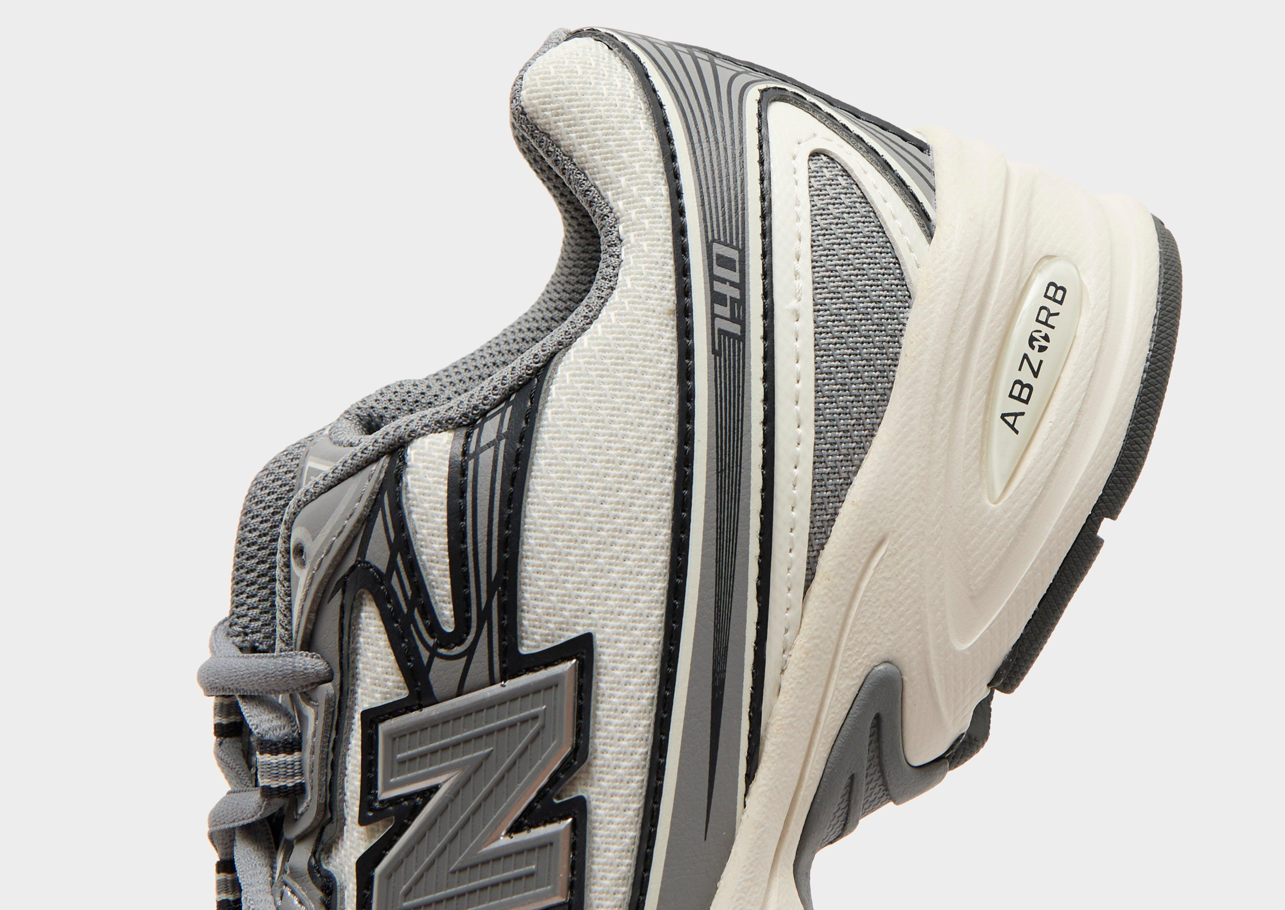 New Balance 740 Junior