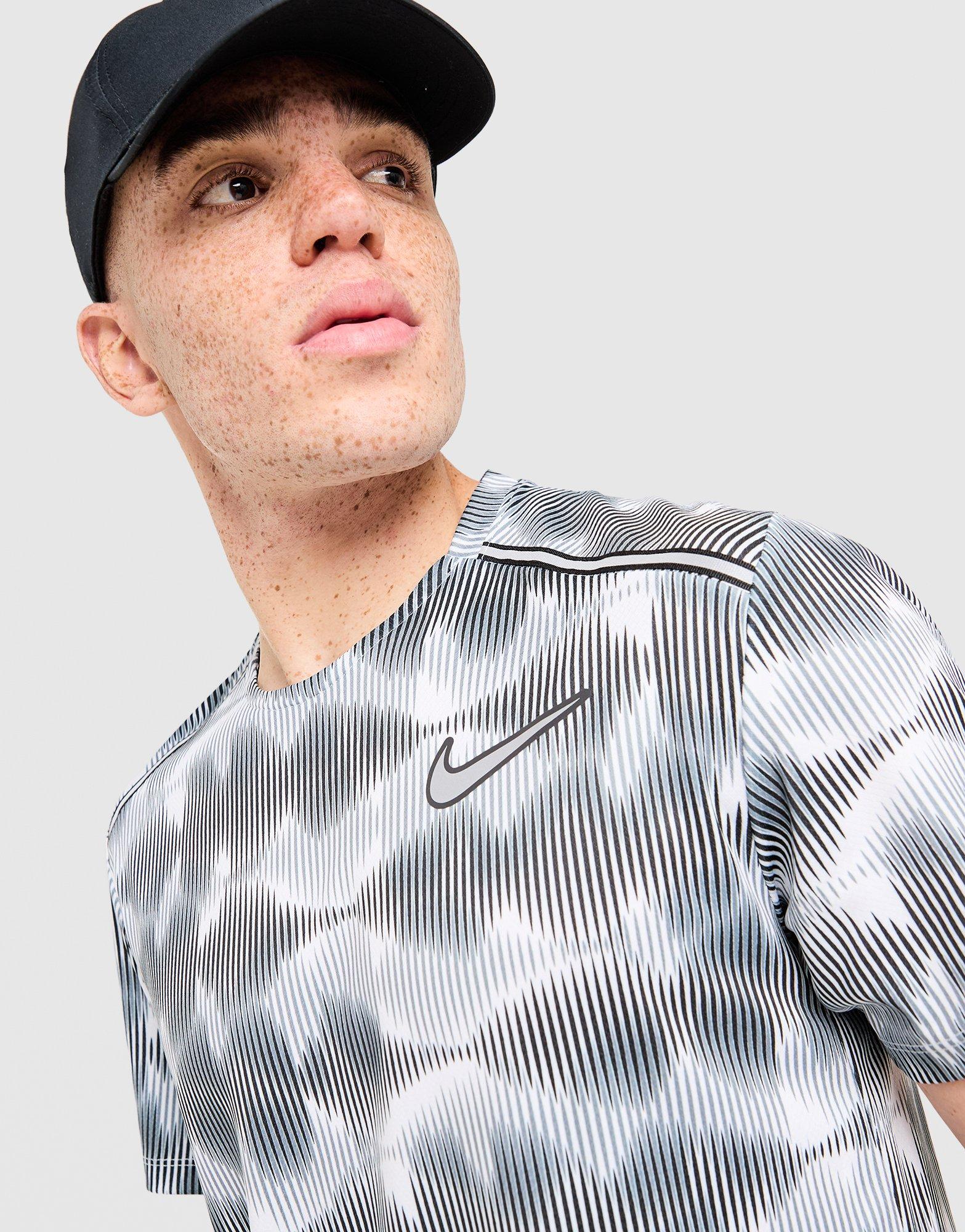 Nike Festival Miler T-Shirt