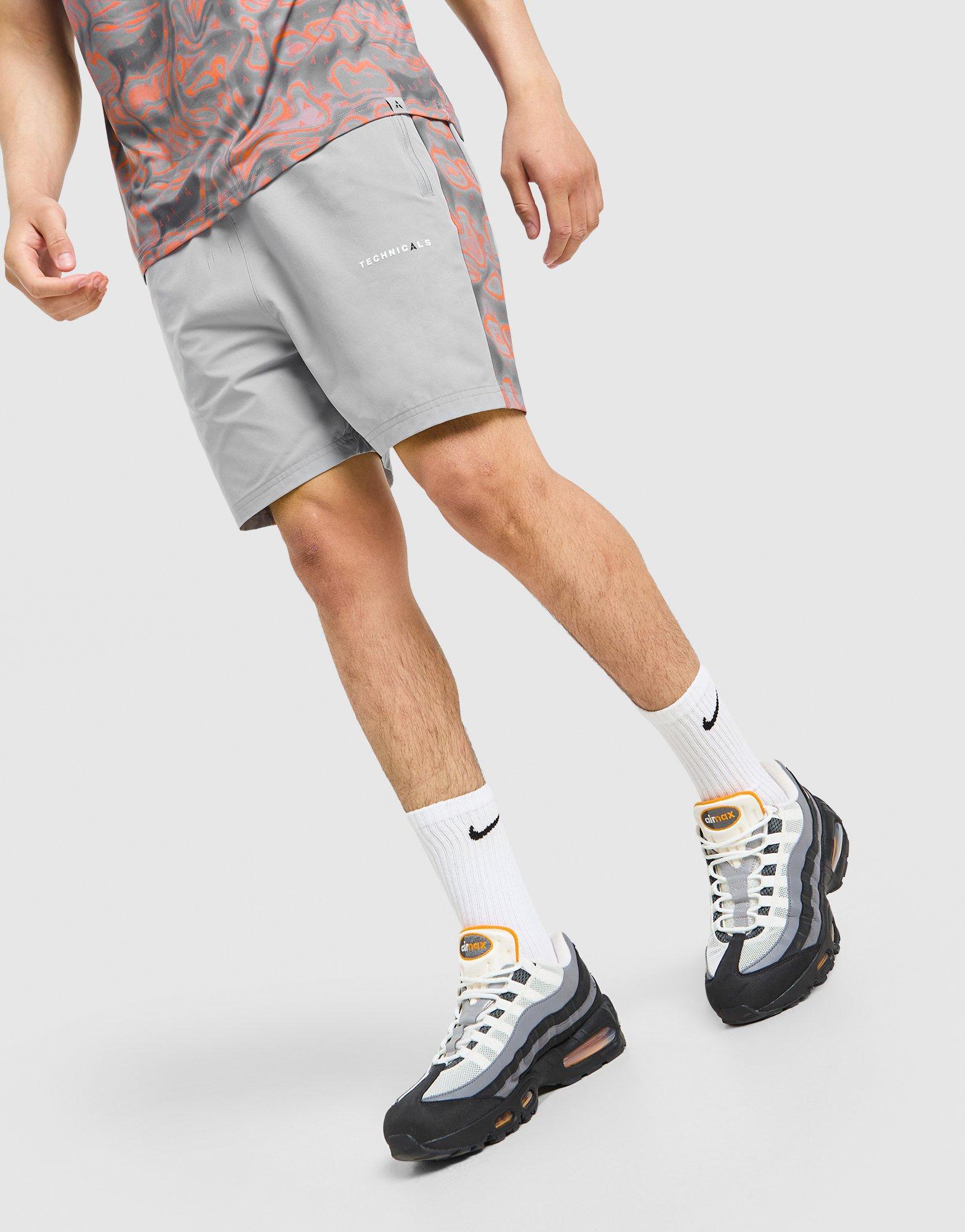 Technicals Fells Shorts