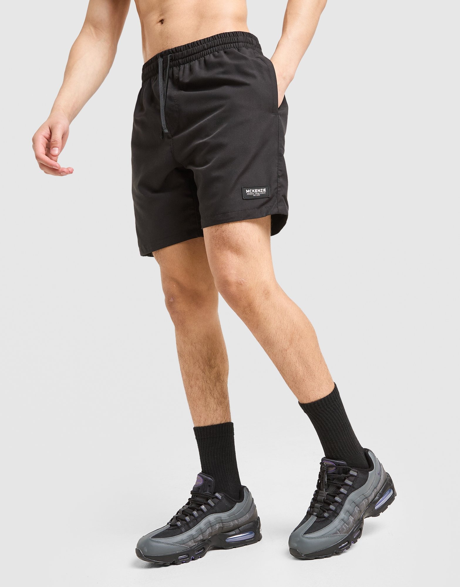 メンズウェア THE SWINGGGR TRUMP SHORTS, BLACK Black McKenzie Rocco Swim Shorts | JD Sports UK