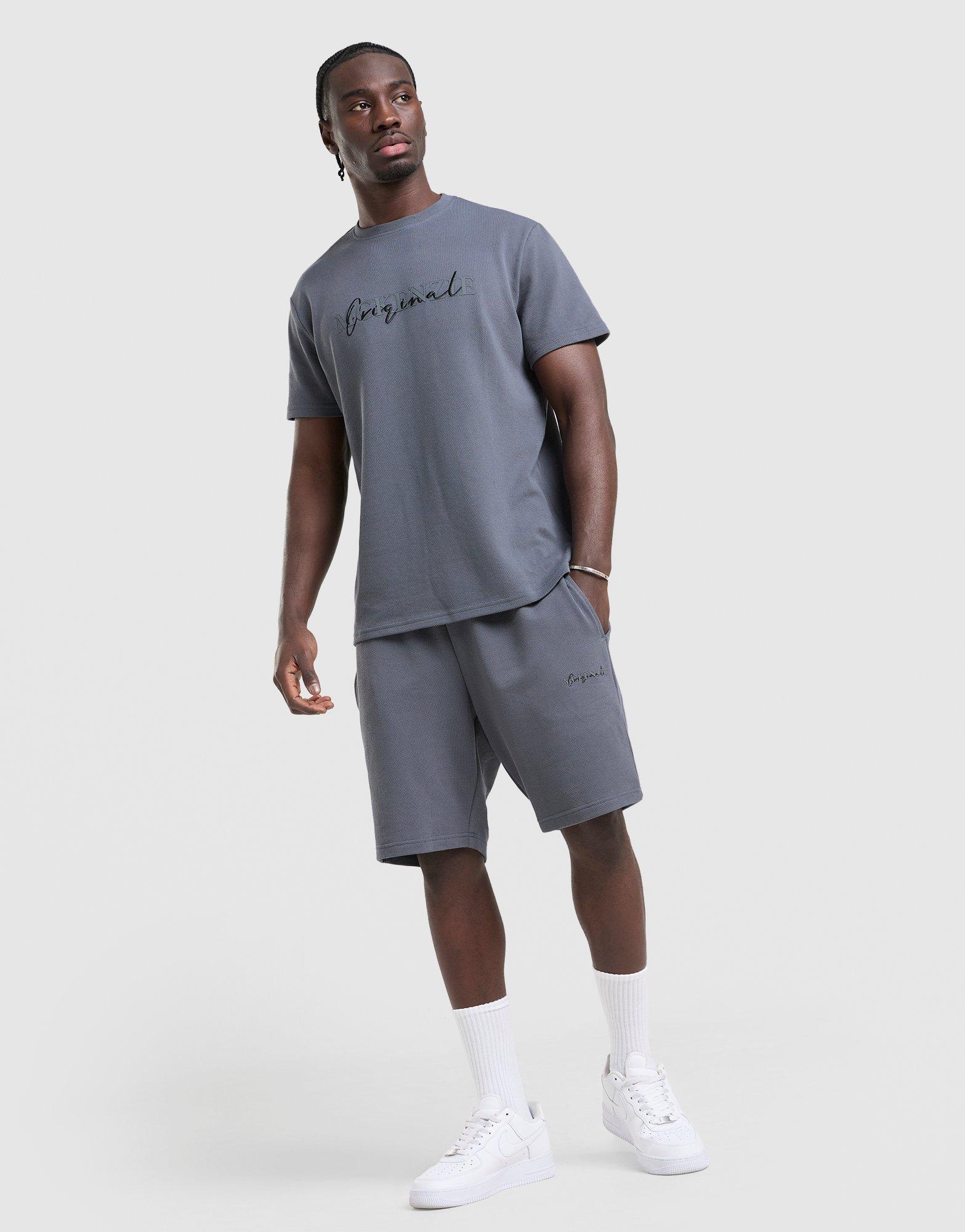 McKenzie Axel T-Shirt