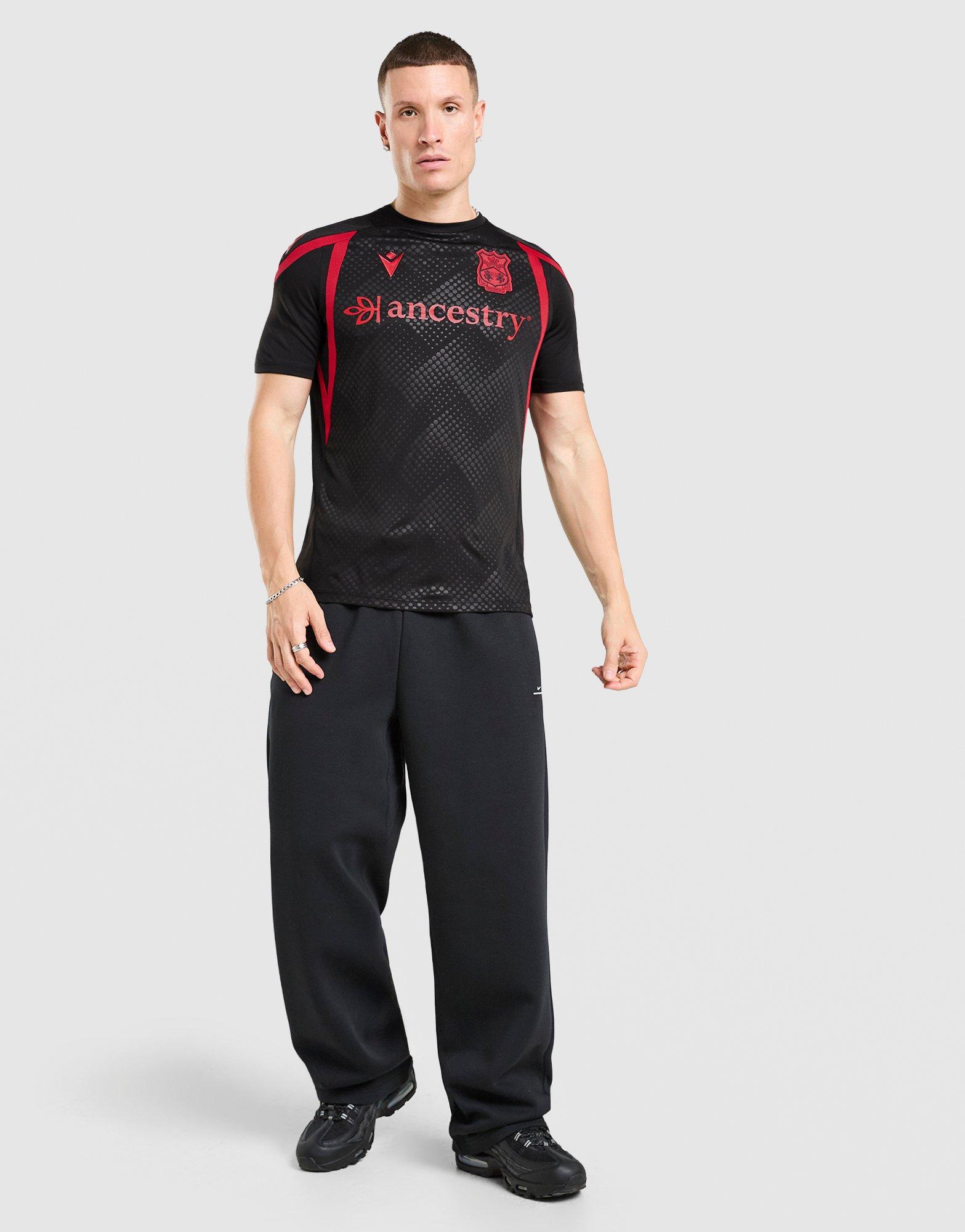 Macron Wrexham FC 2026 Training Shirt