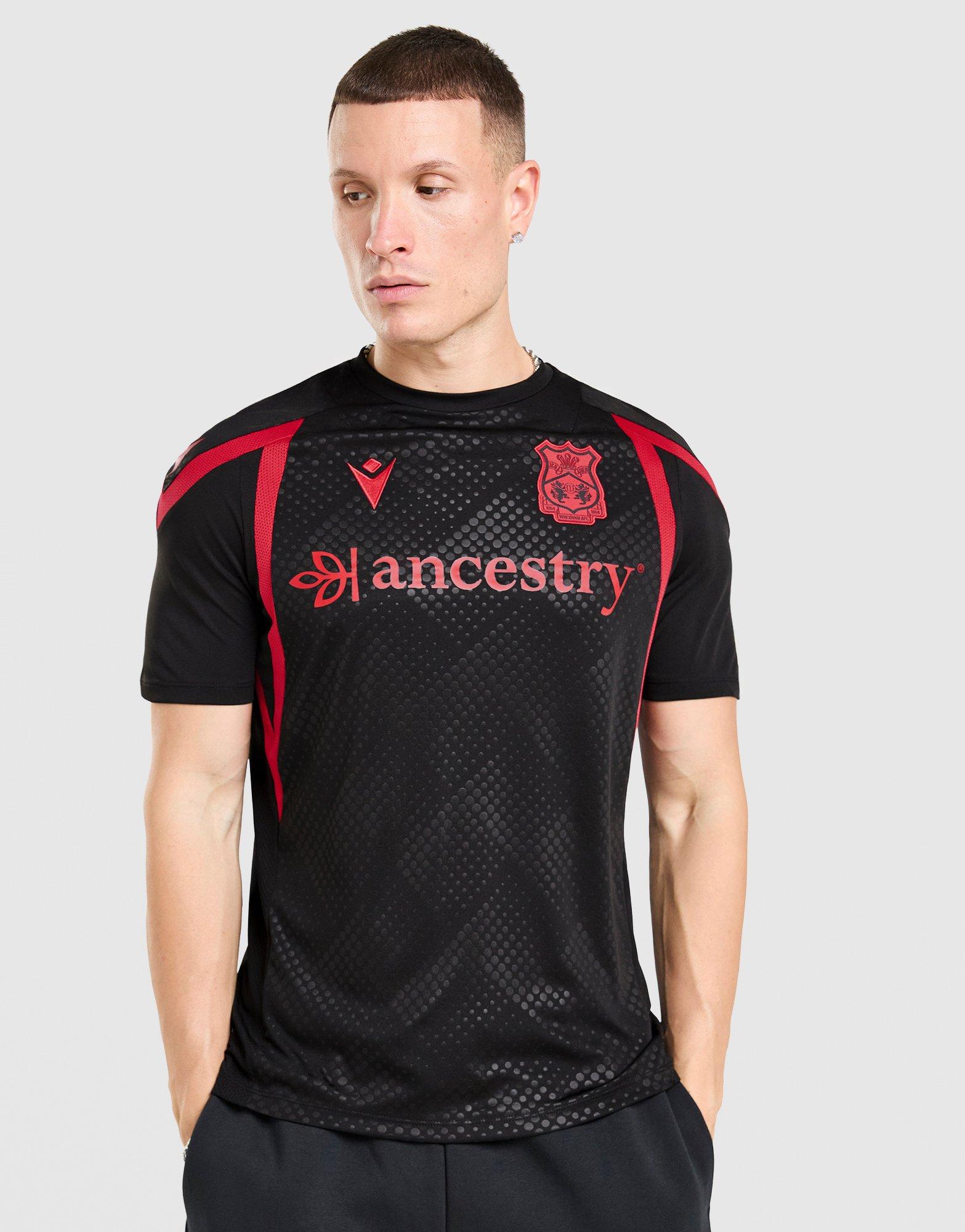 Macron Wrexham FC 2026 Training Shirt