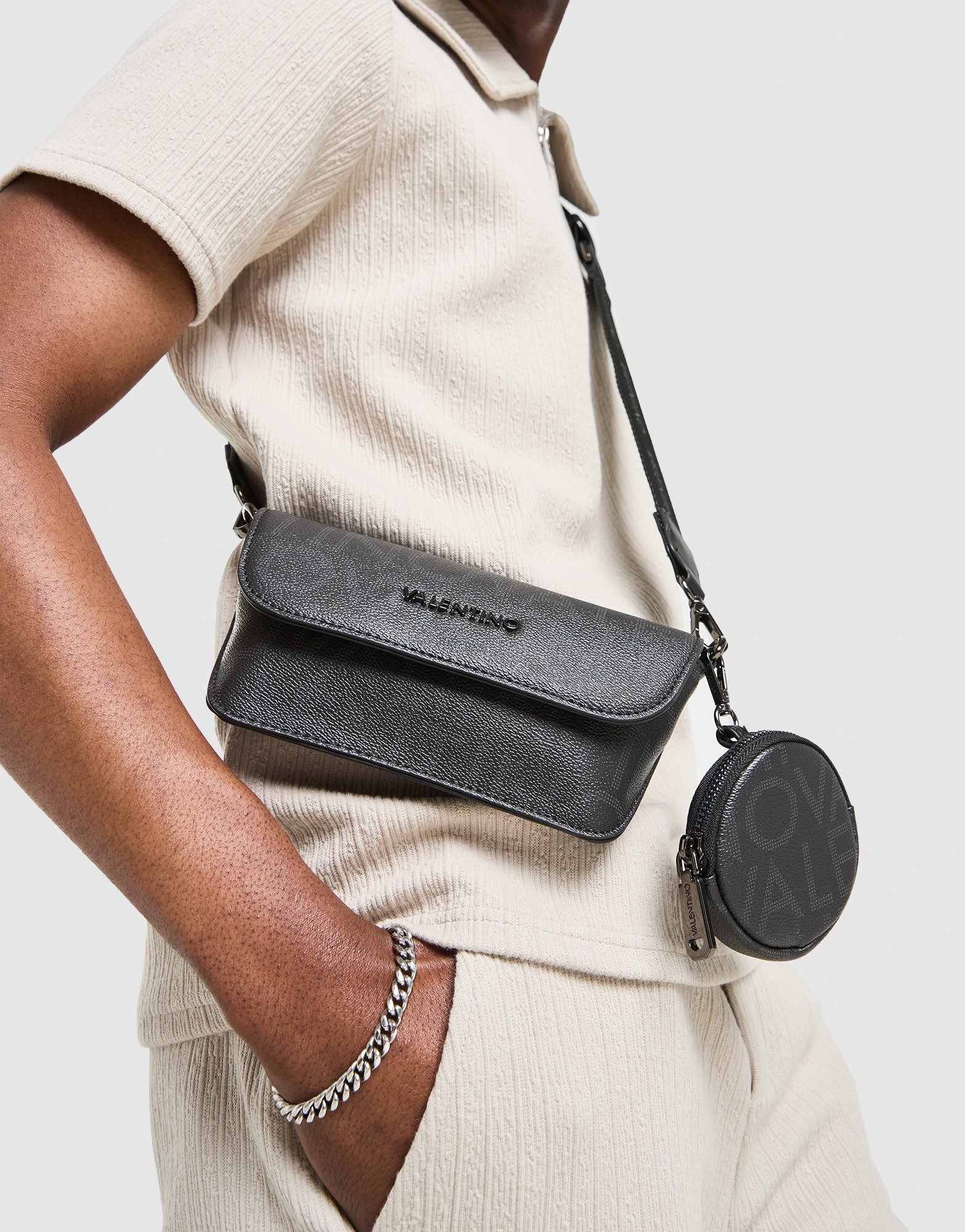 Black Valentino King Ready Flap Bag - JD Sports Global