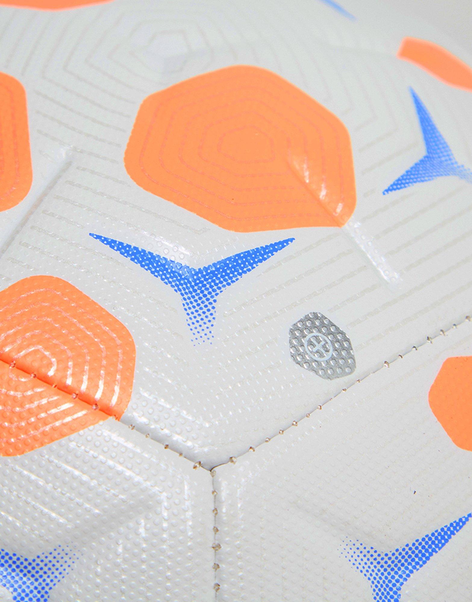 Nike Nike Academy Football