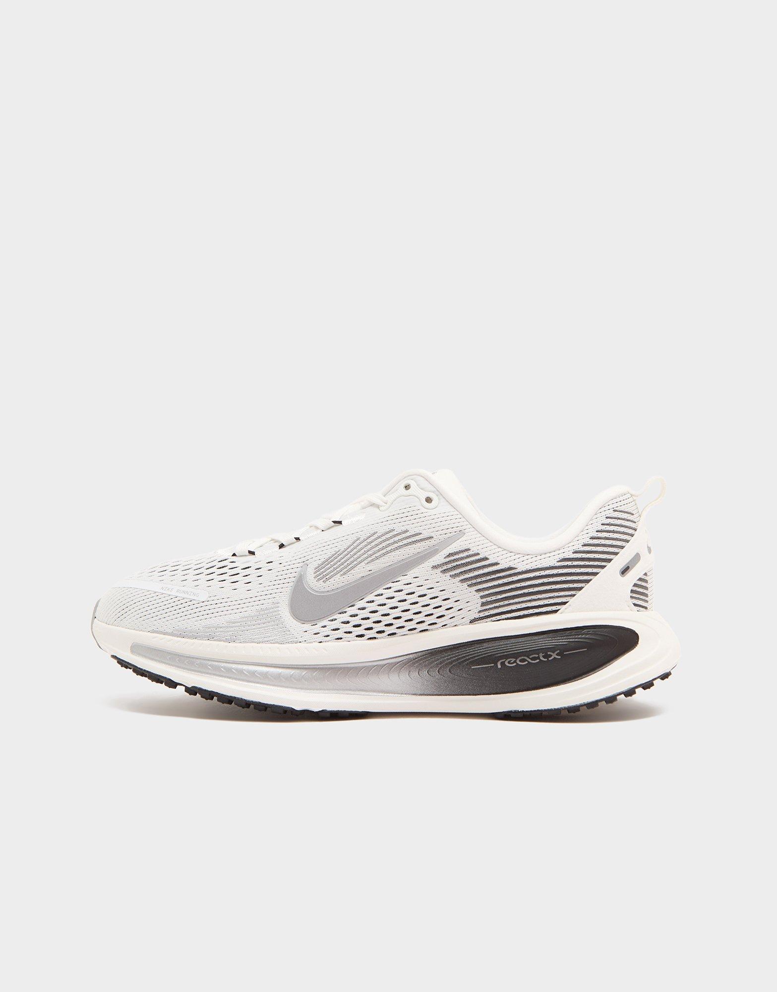 Nike Vomero 18 Junior