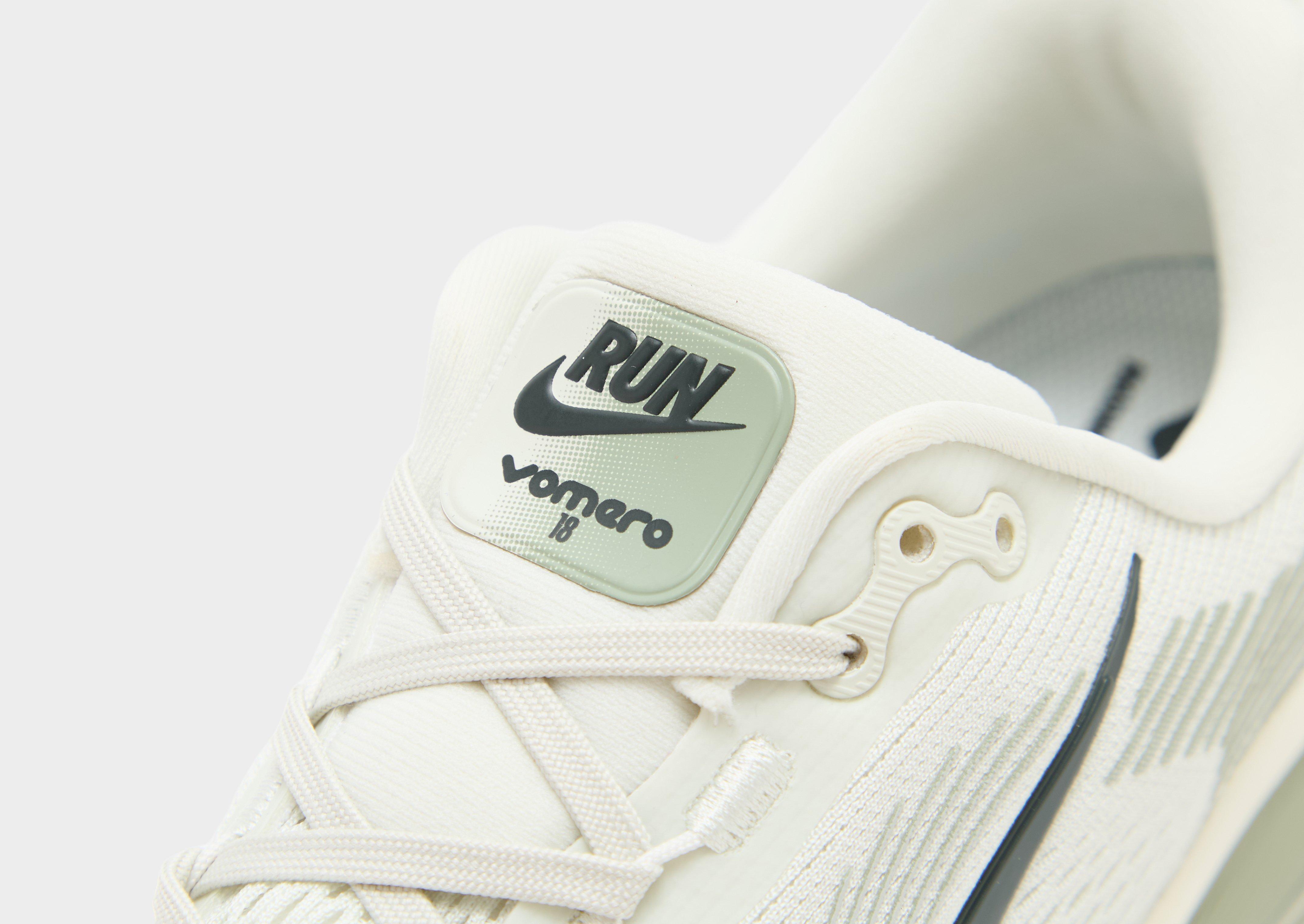 Nike Vomero 18 Junior