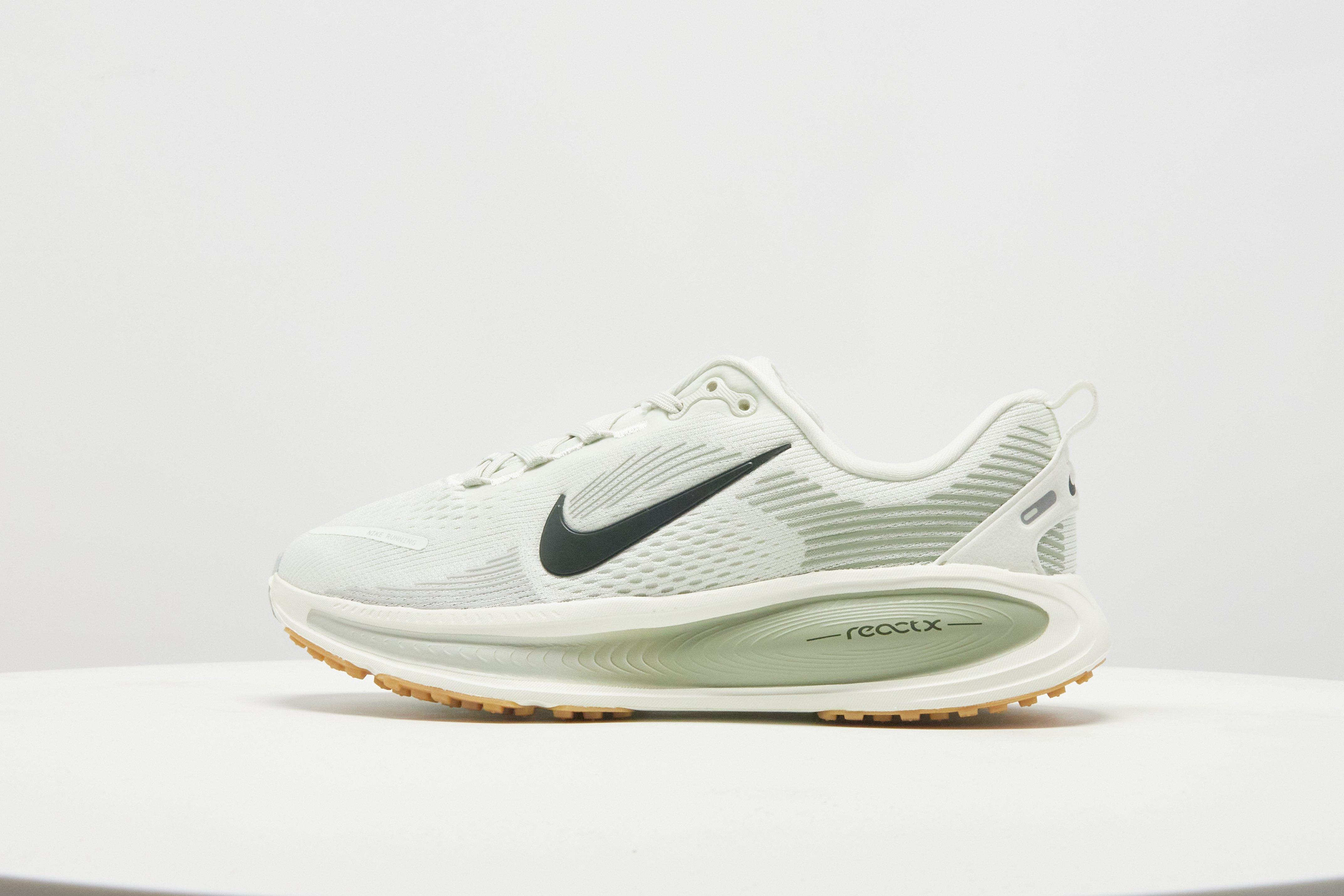 Nike Vomero 18 Junior