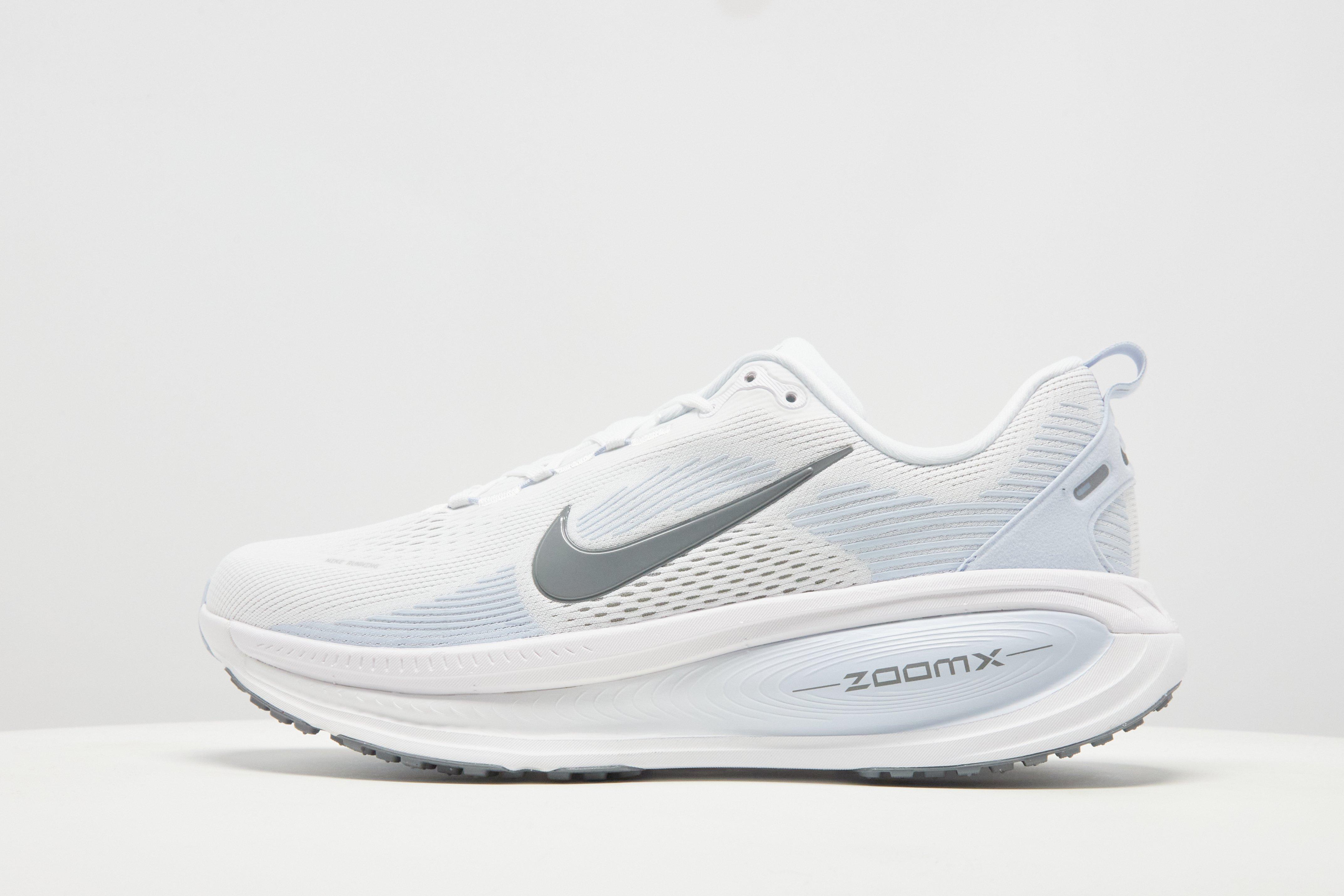 Nike Vomero 18