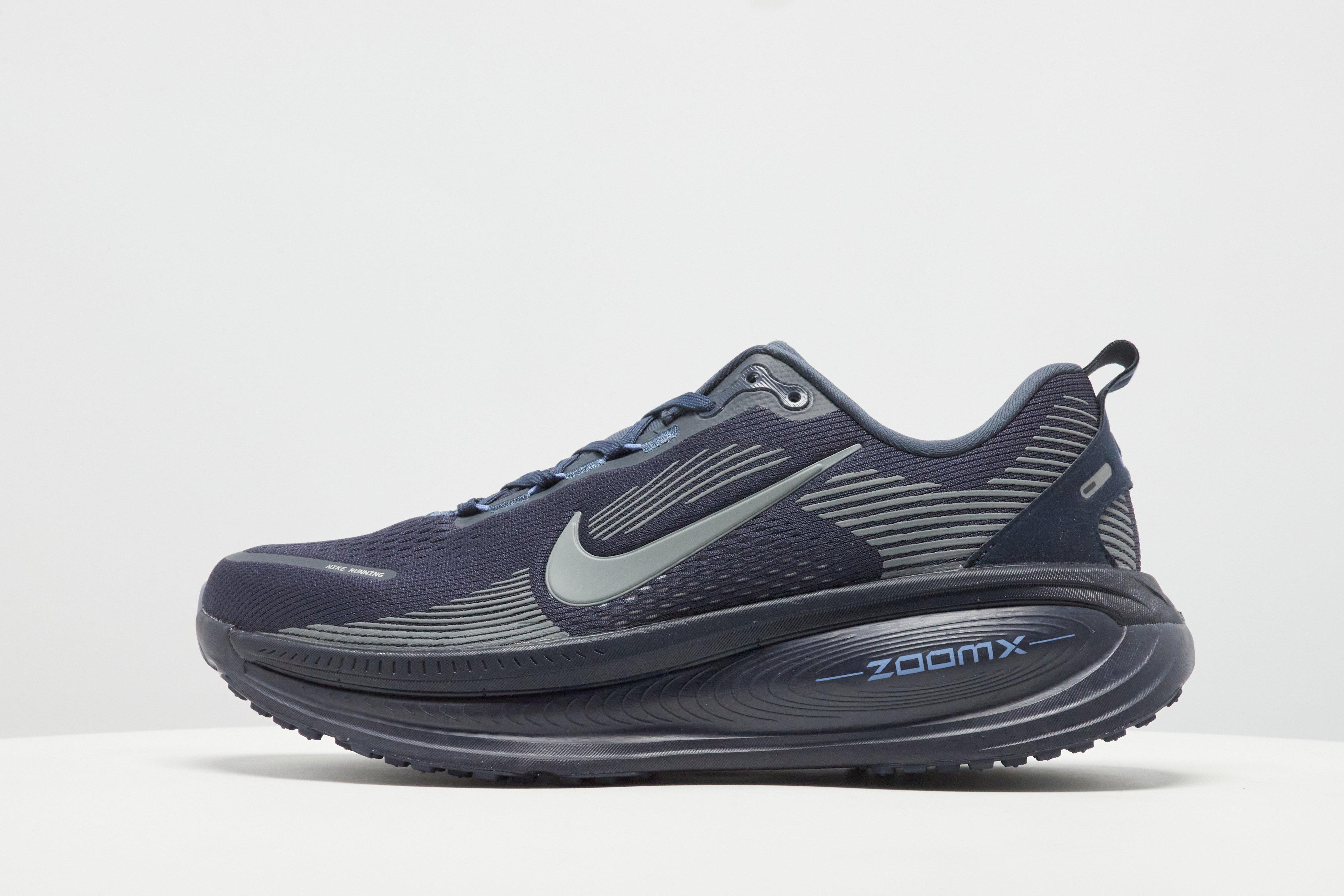 Nike Vomero 18