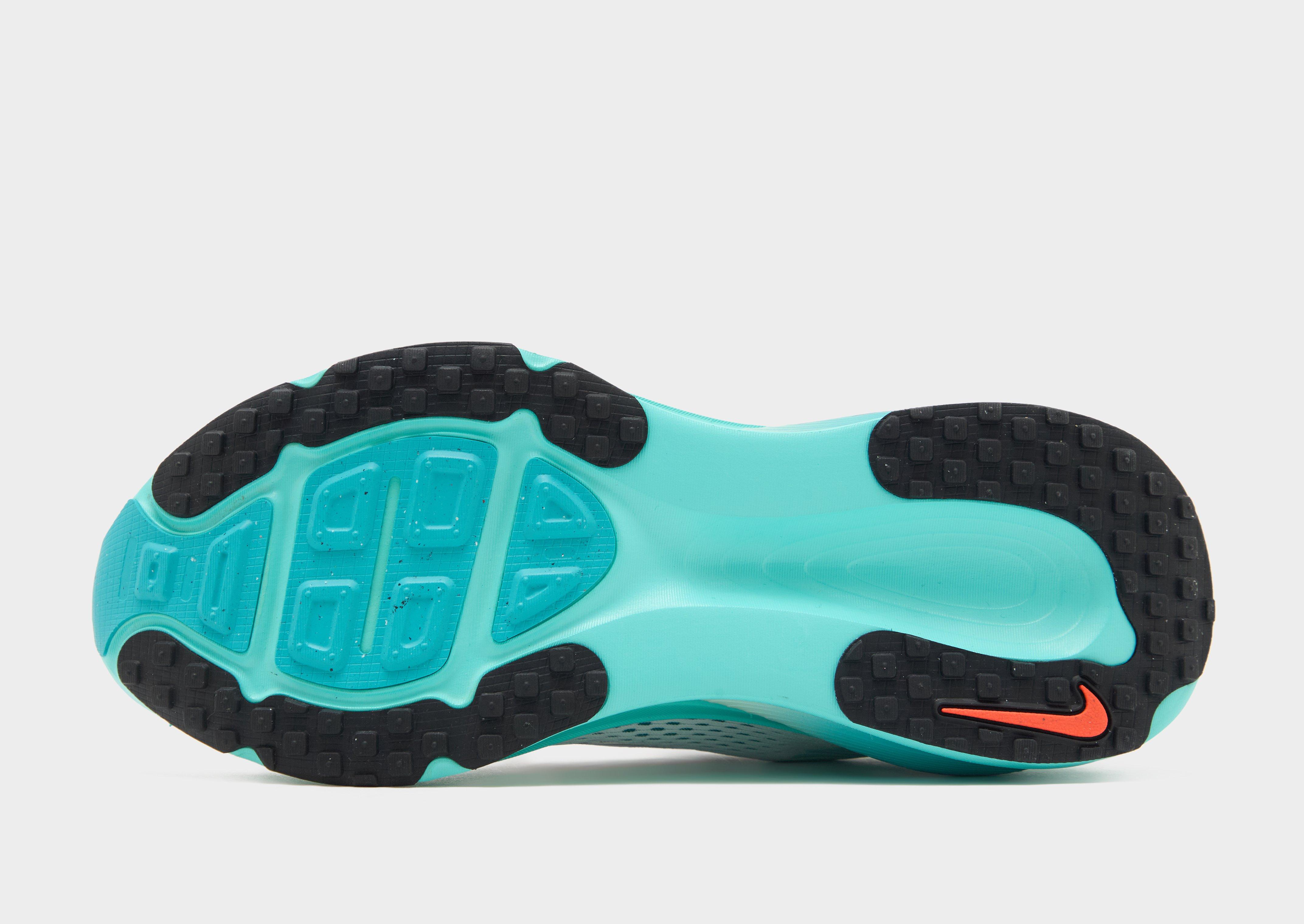 Nike Vomero 18