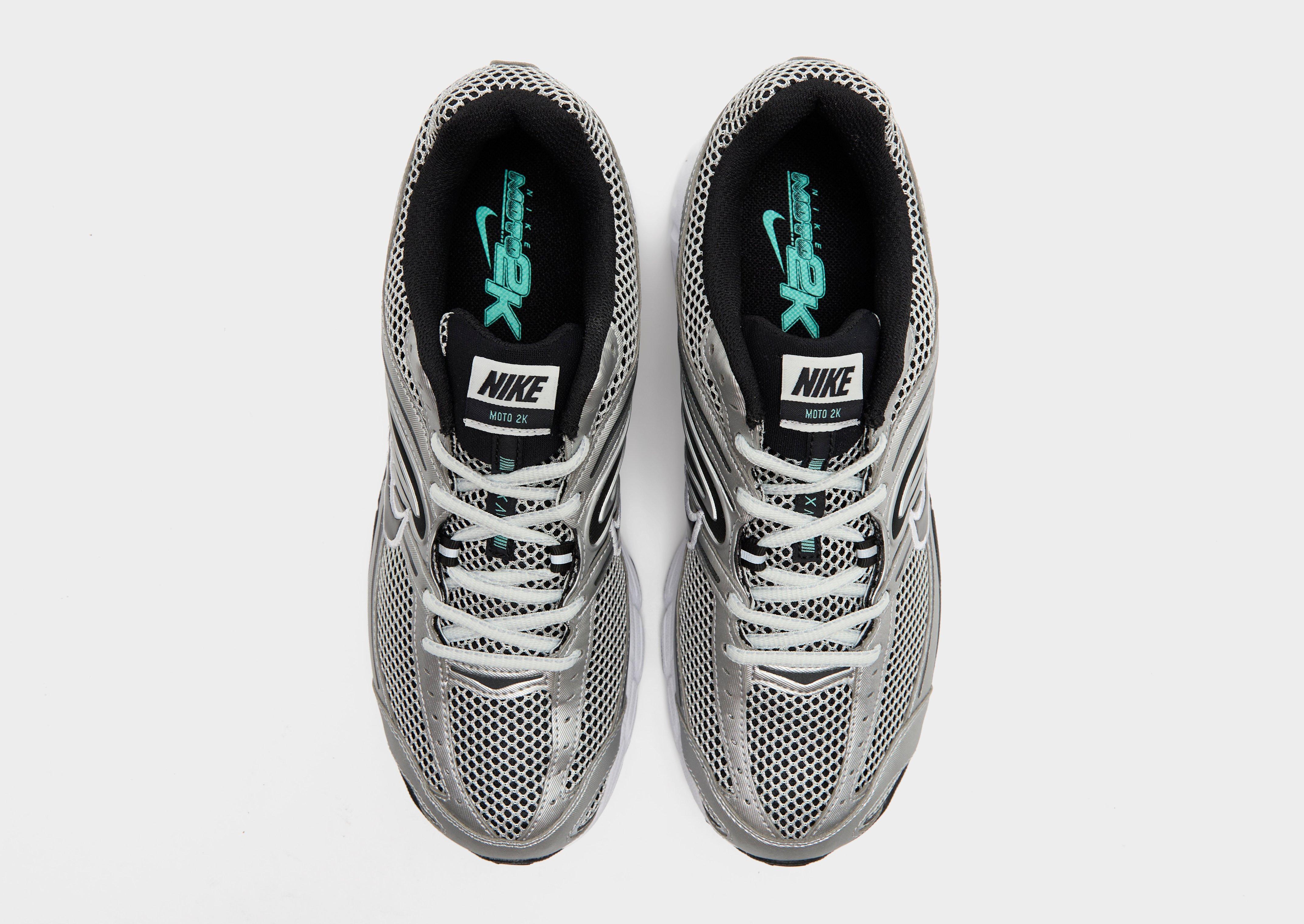 Nike Air Max Moto 2K