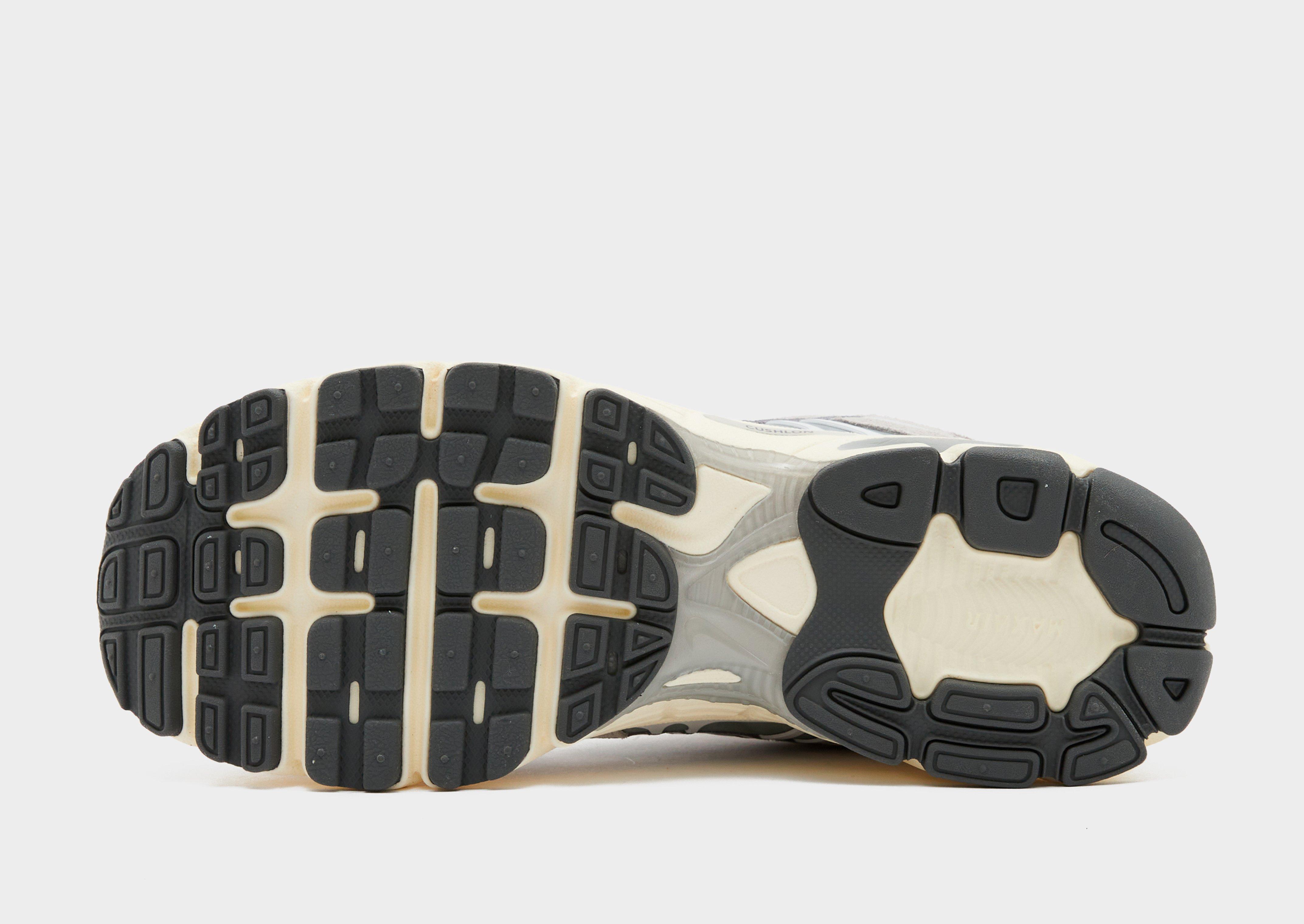 Nike Air Max Moto 2K