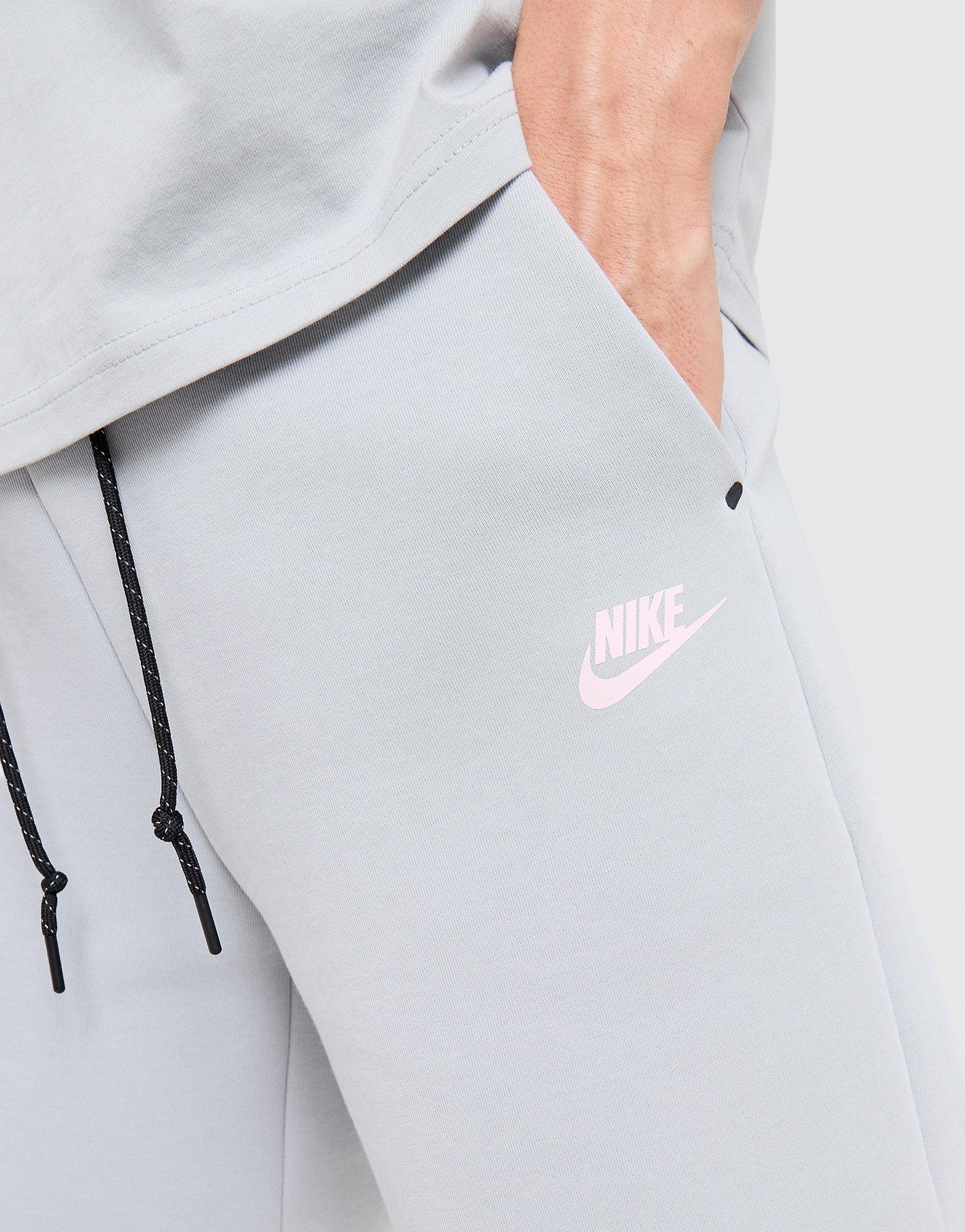 Nike Tech Mix Shorts