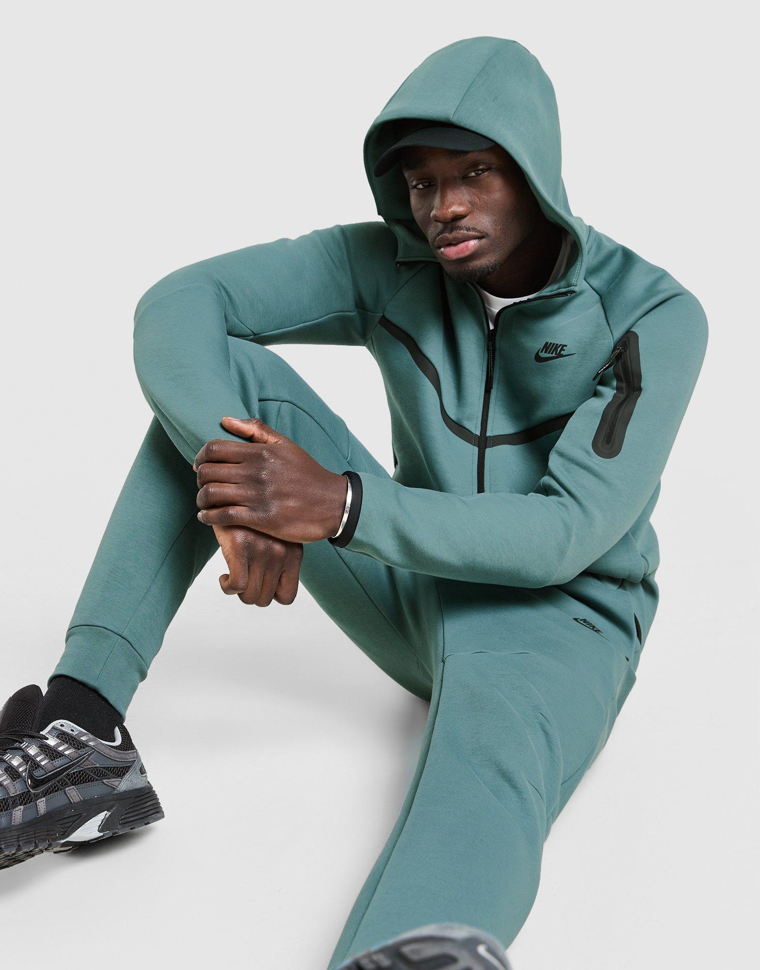 Nike Felpa con Cappuccio Full Zip Tech Fleece