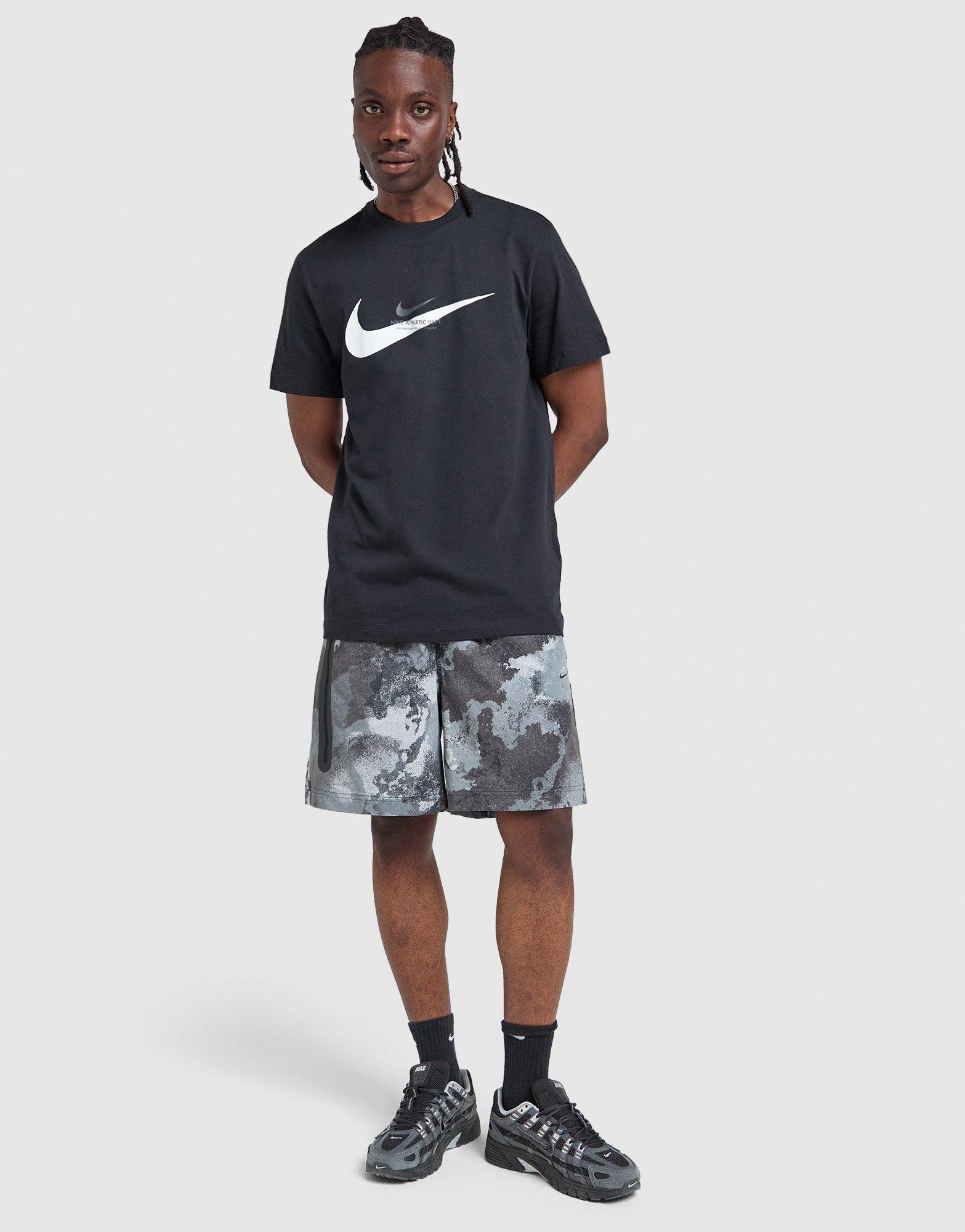 Nike Pantalón Corto Tech Woven Camo