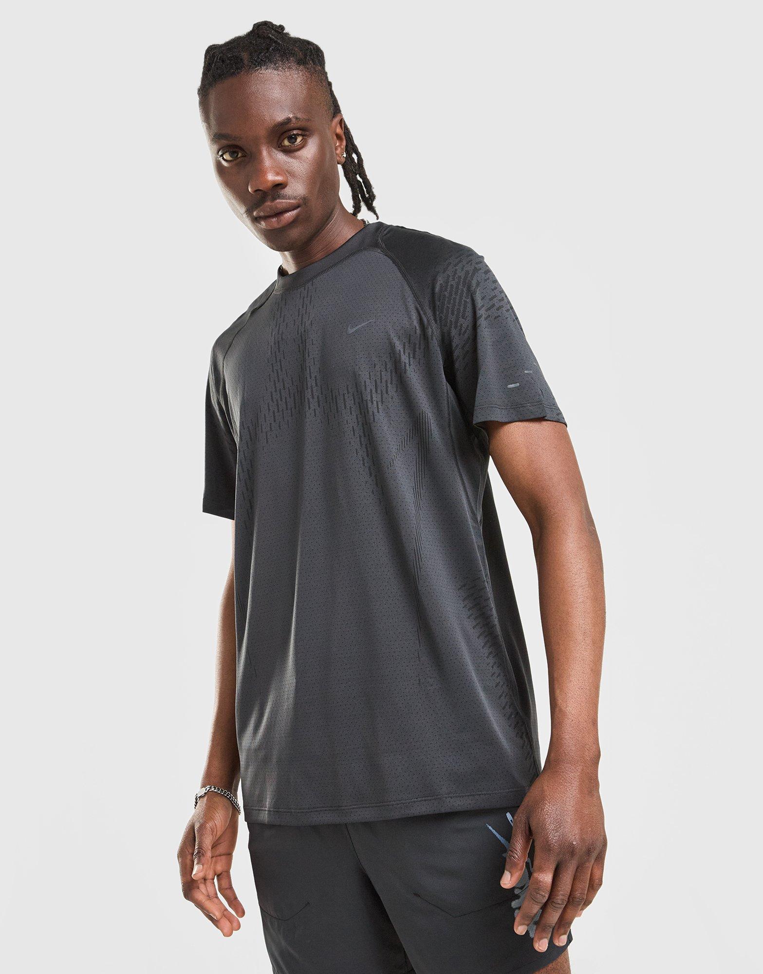 Nike Stride Plus T-Shirt