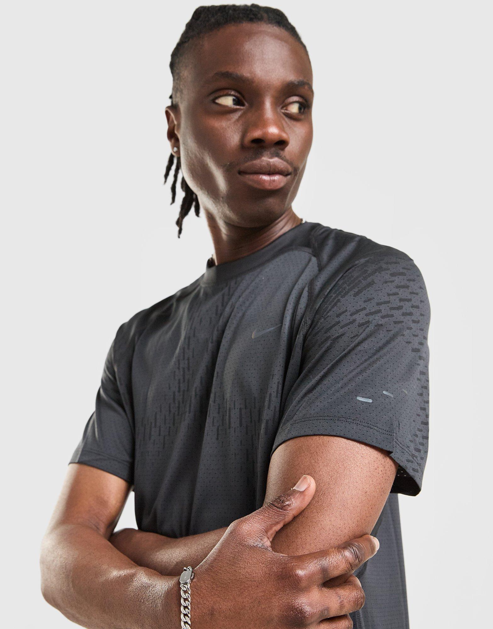 Nike Stride Plus T-Shirt