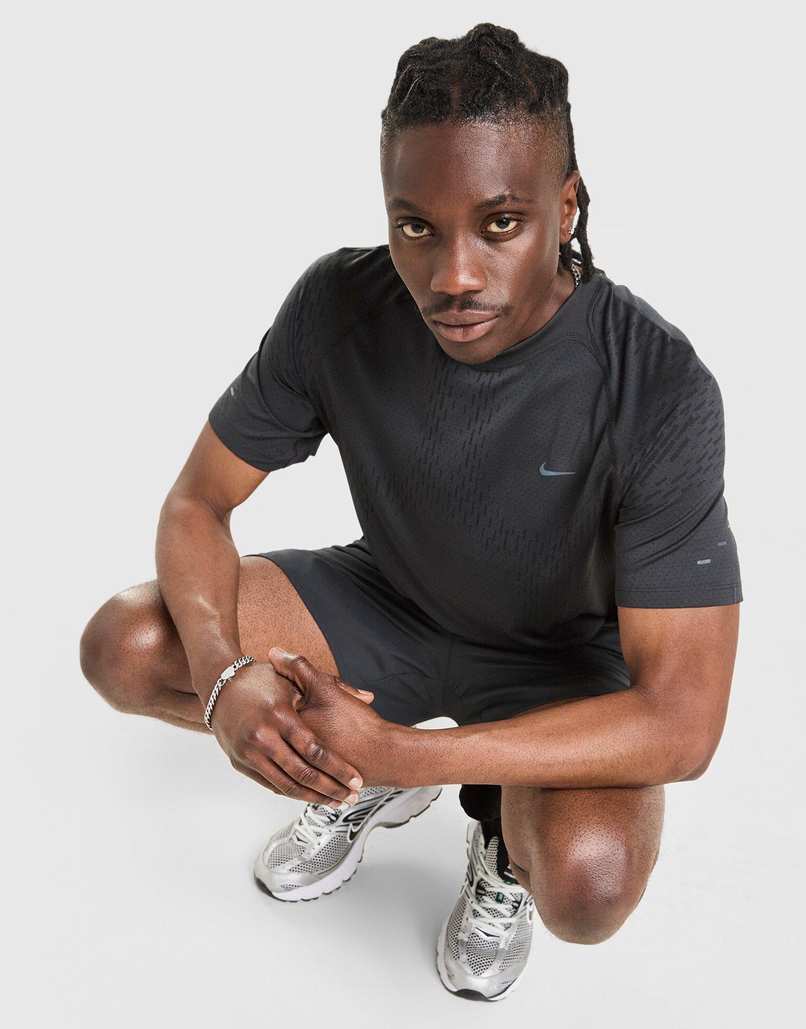 Nike Stride Plus T-Shirt