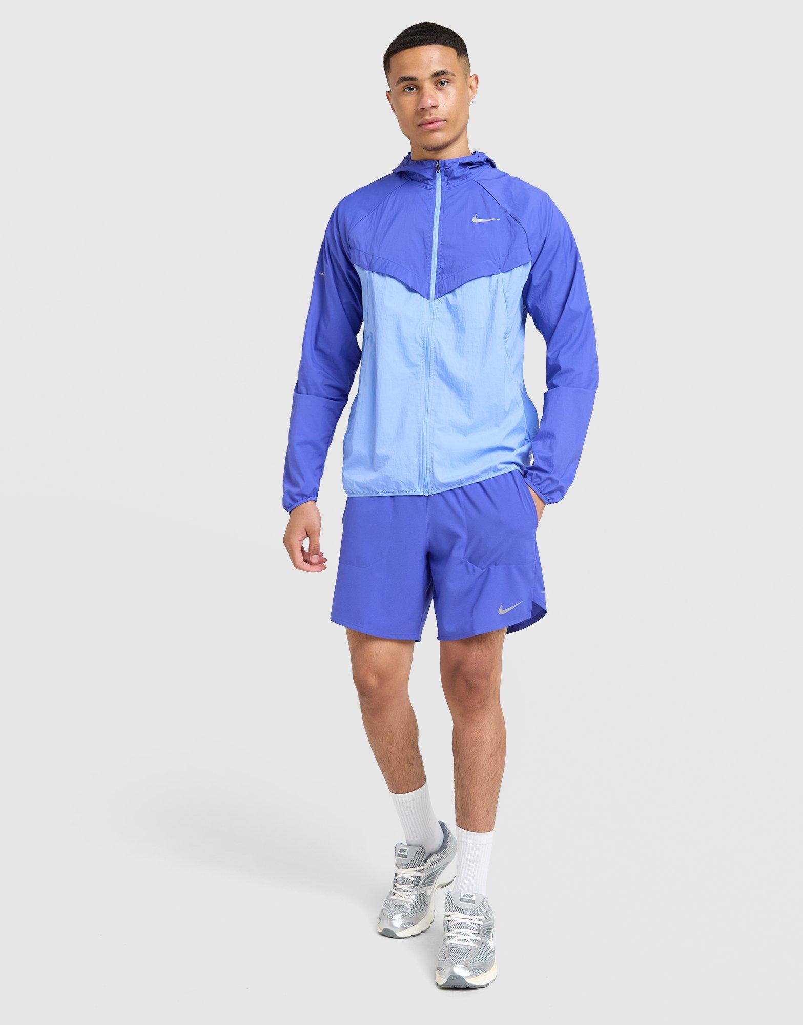 Nike Stride Shorts