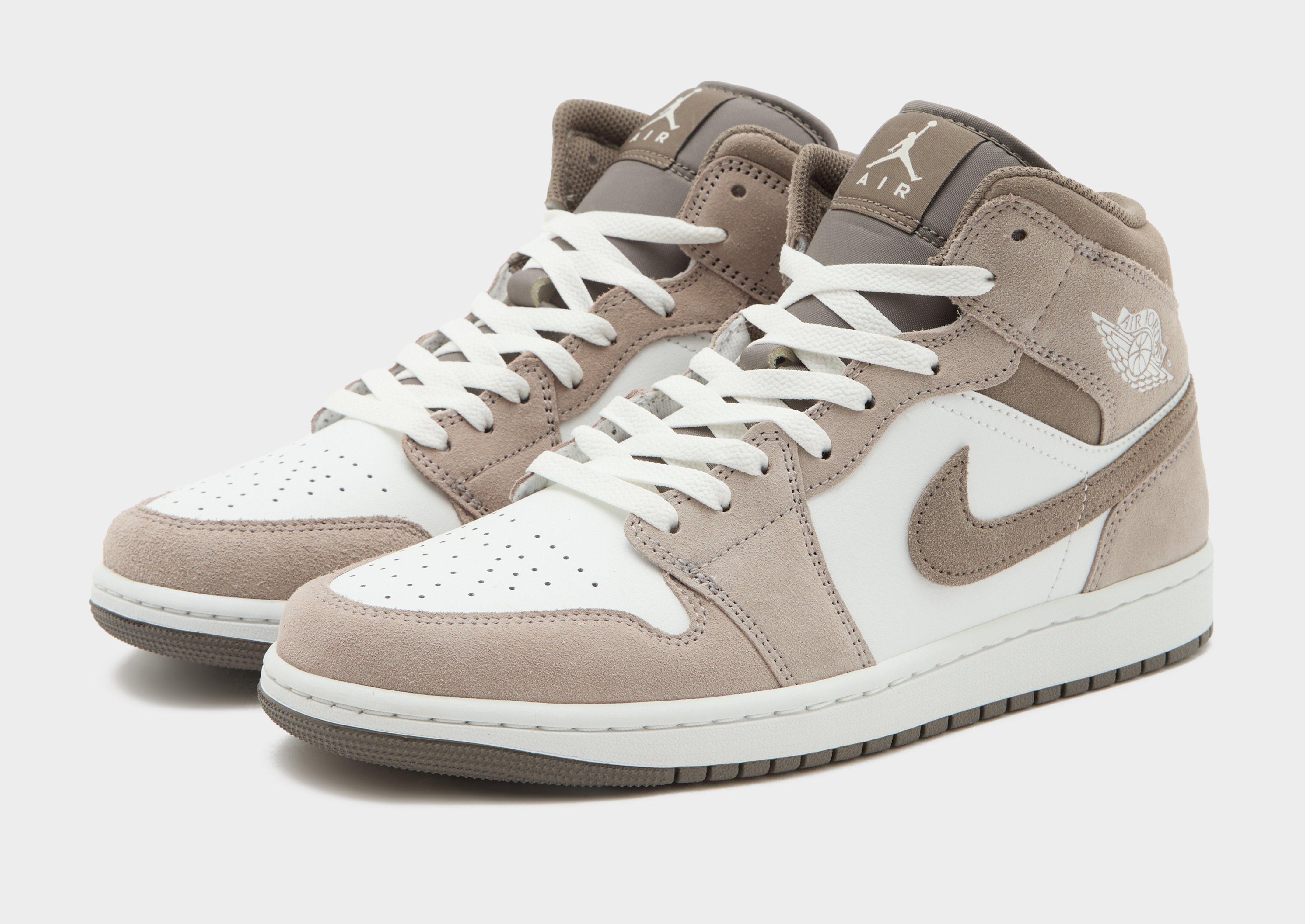 Jordan Air 1 Mid