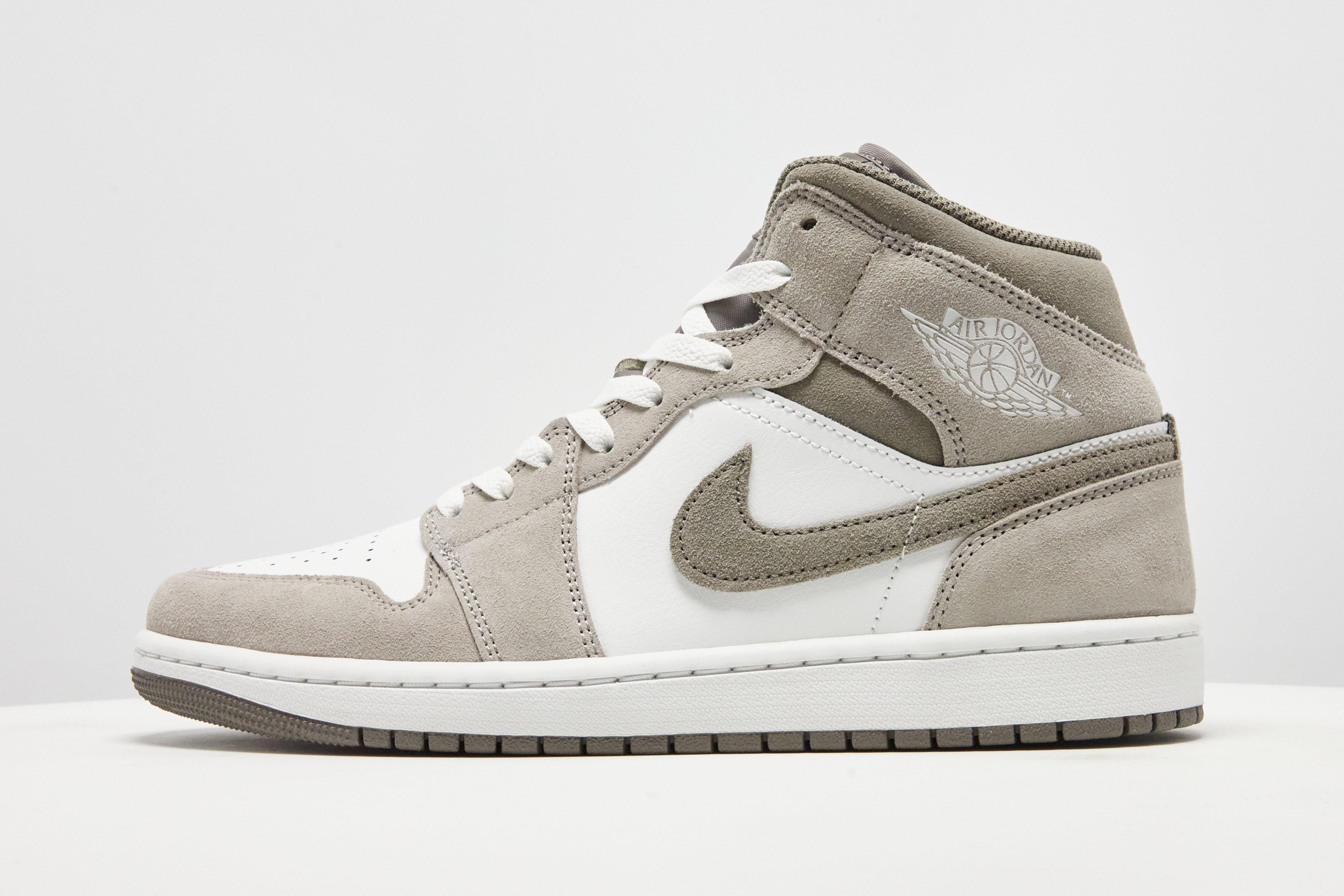 Jordan Air 1 Mid