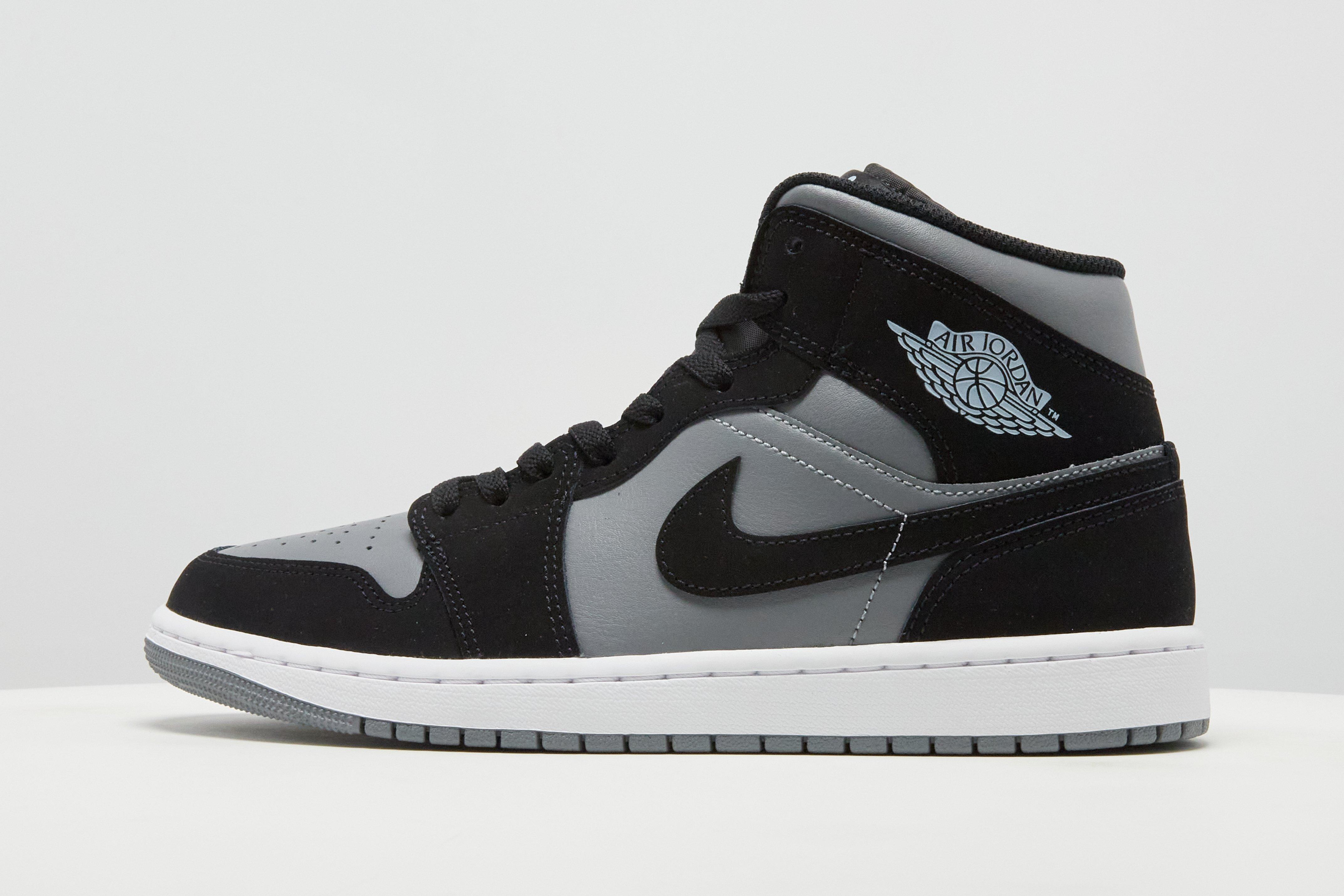 Jordan Air 1 Mid