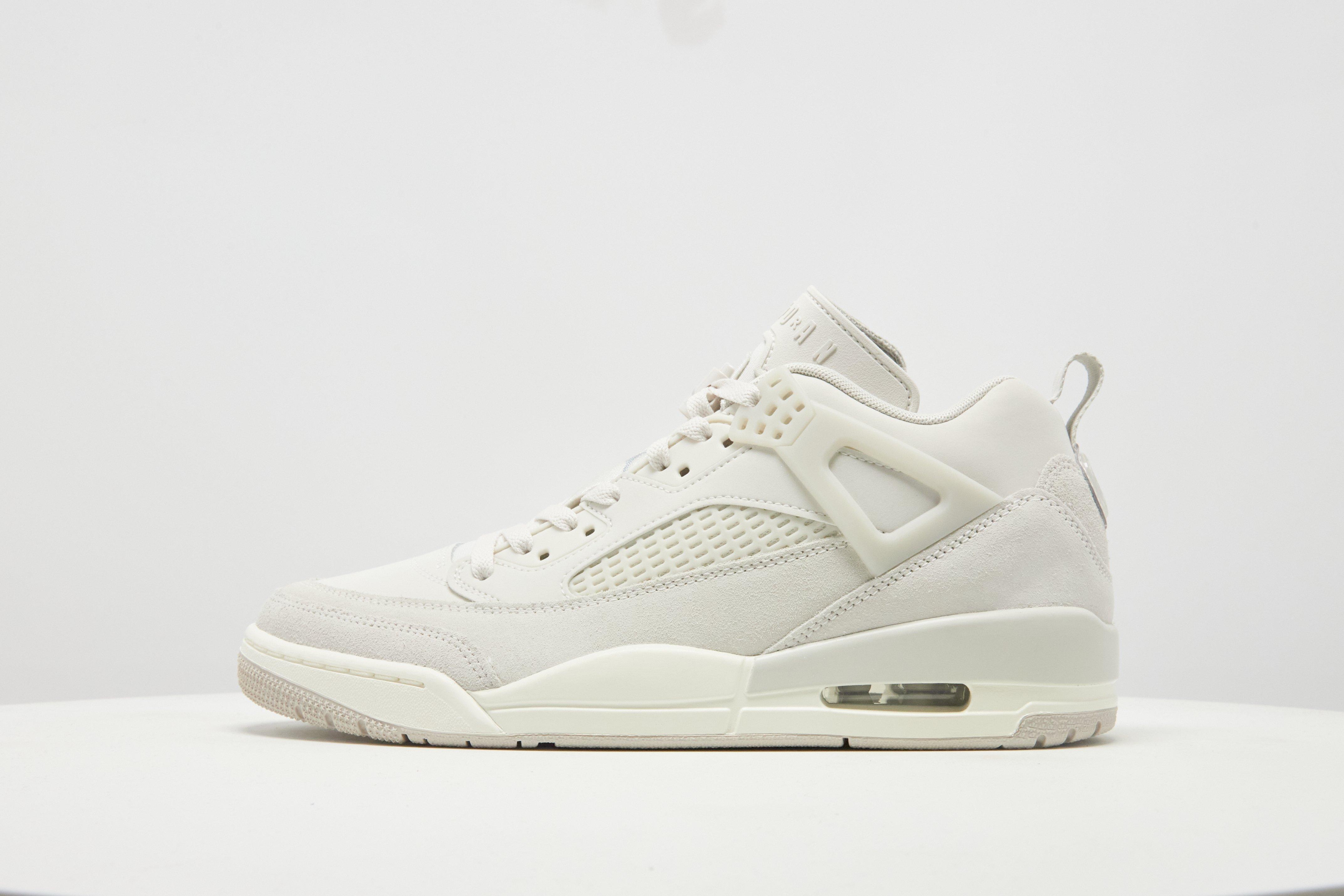 Jordan Spizike Low