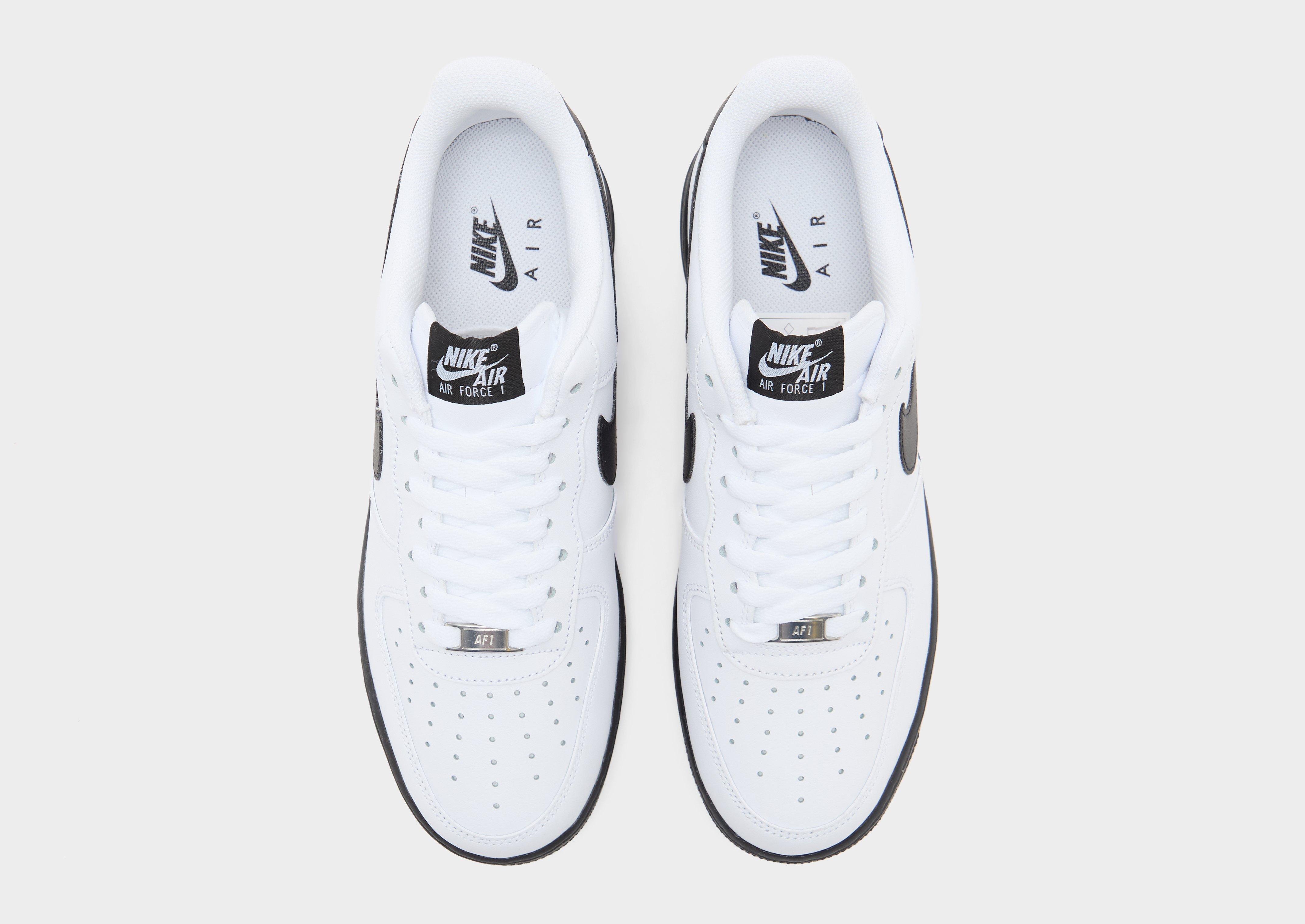 Nike Air Force 1 '07 LV8