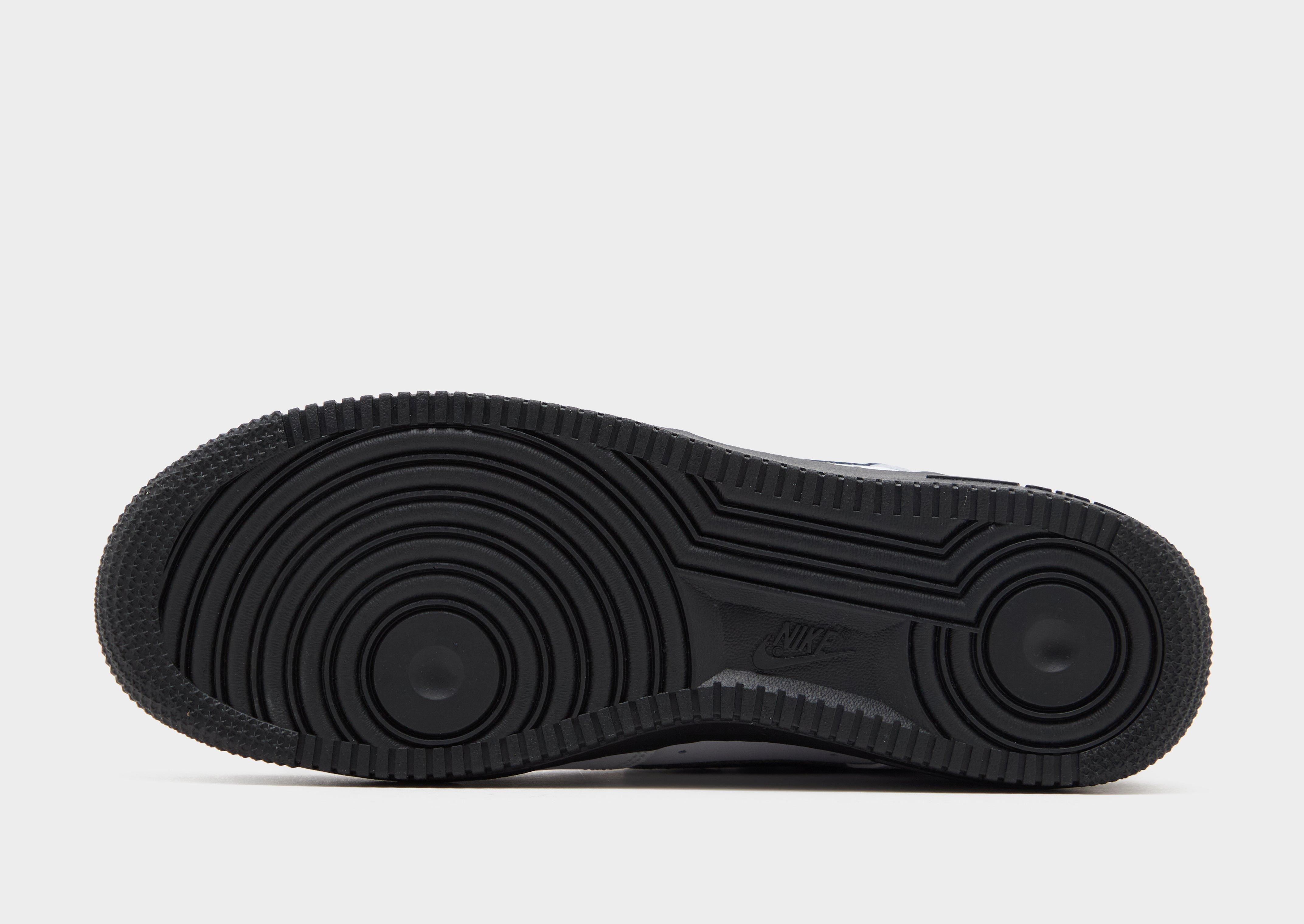 Nike Air Force 1 '07 LV8