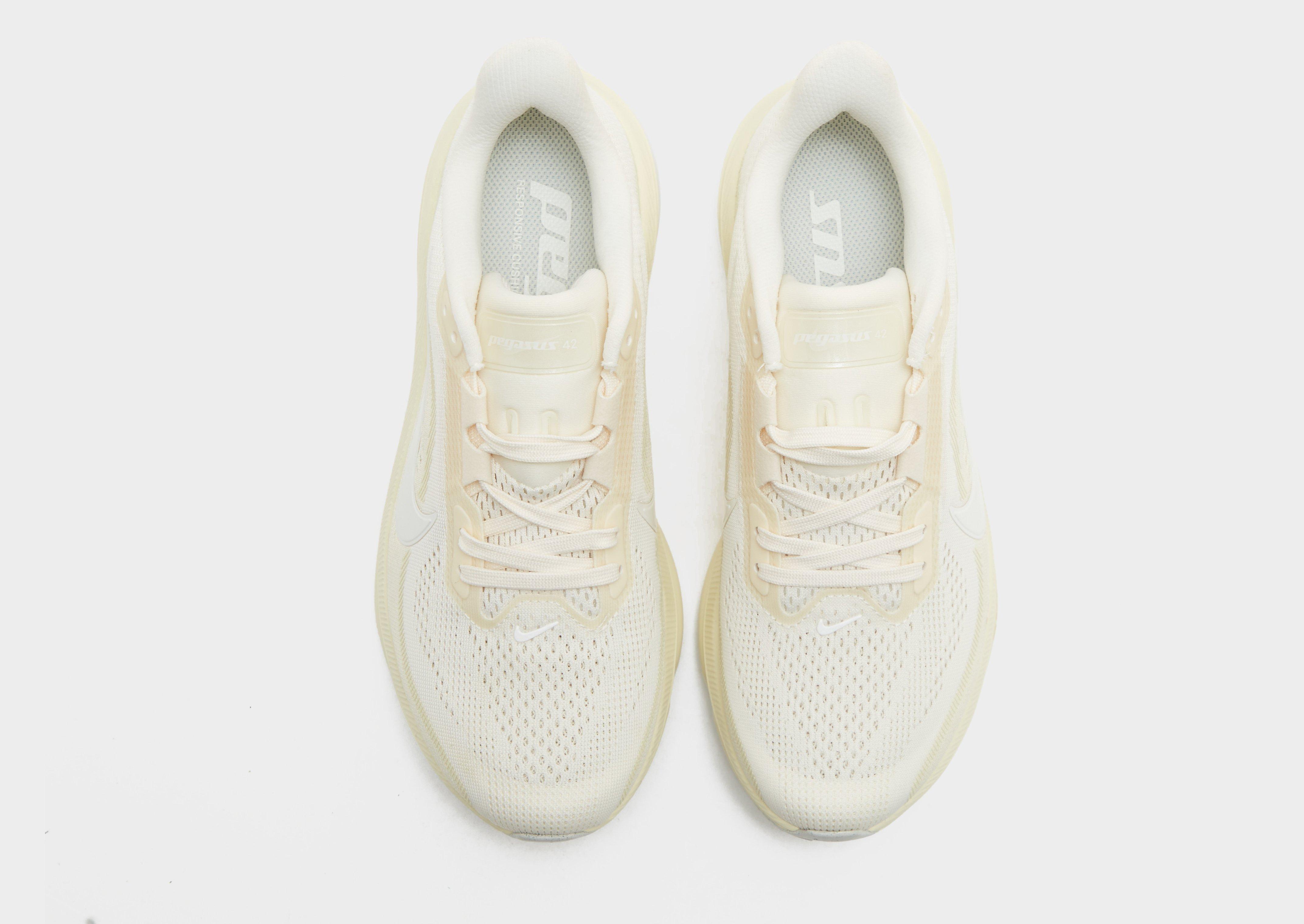 Nike Air Zoom Pegasus 42 Women's