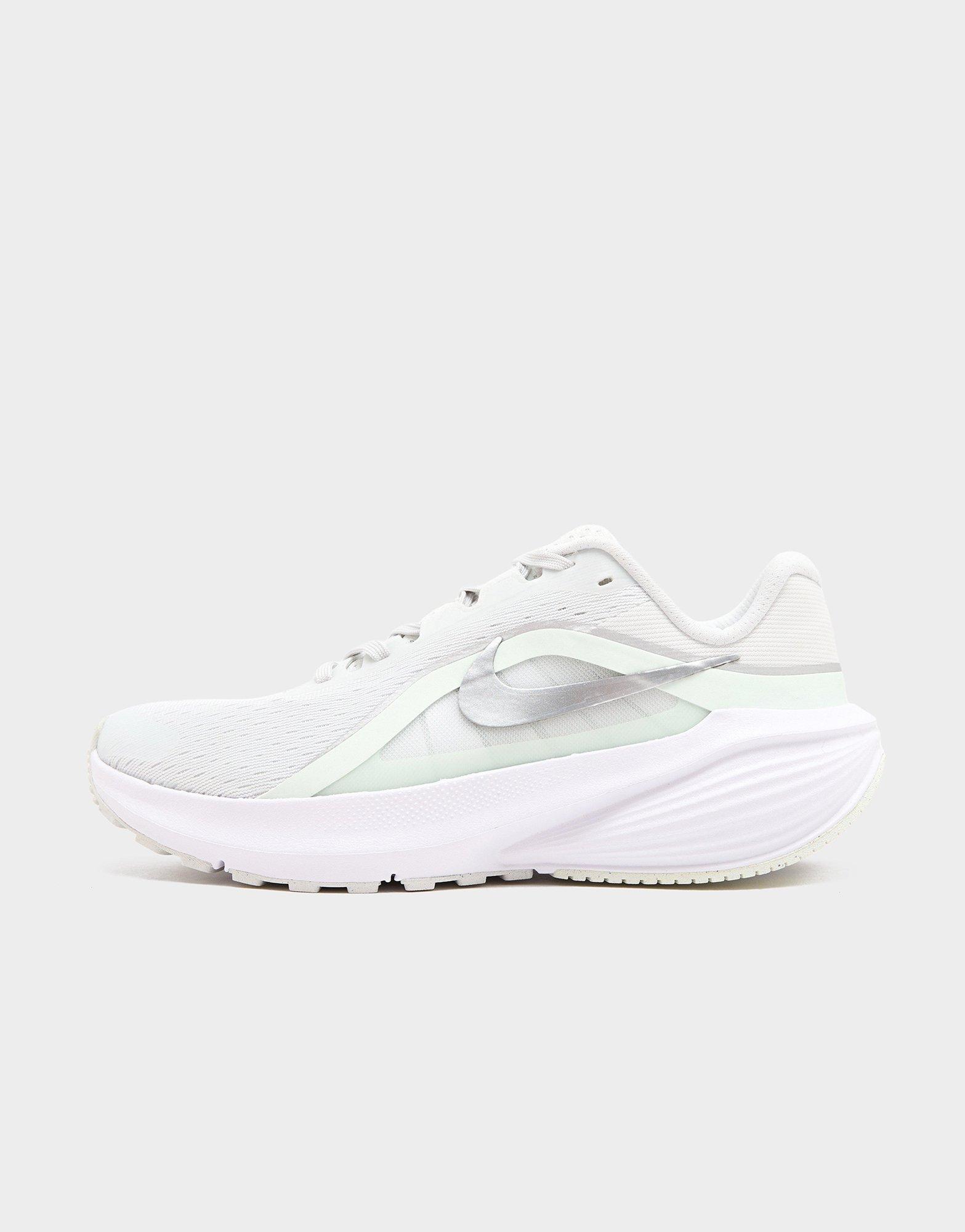 Nike Women's Road Running Shoe Downshifter 14