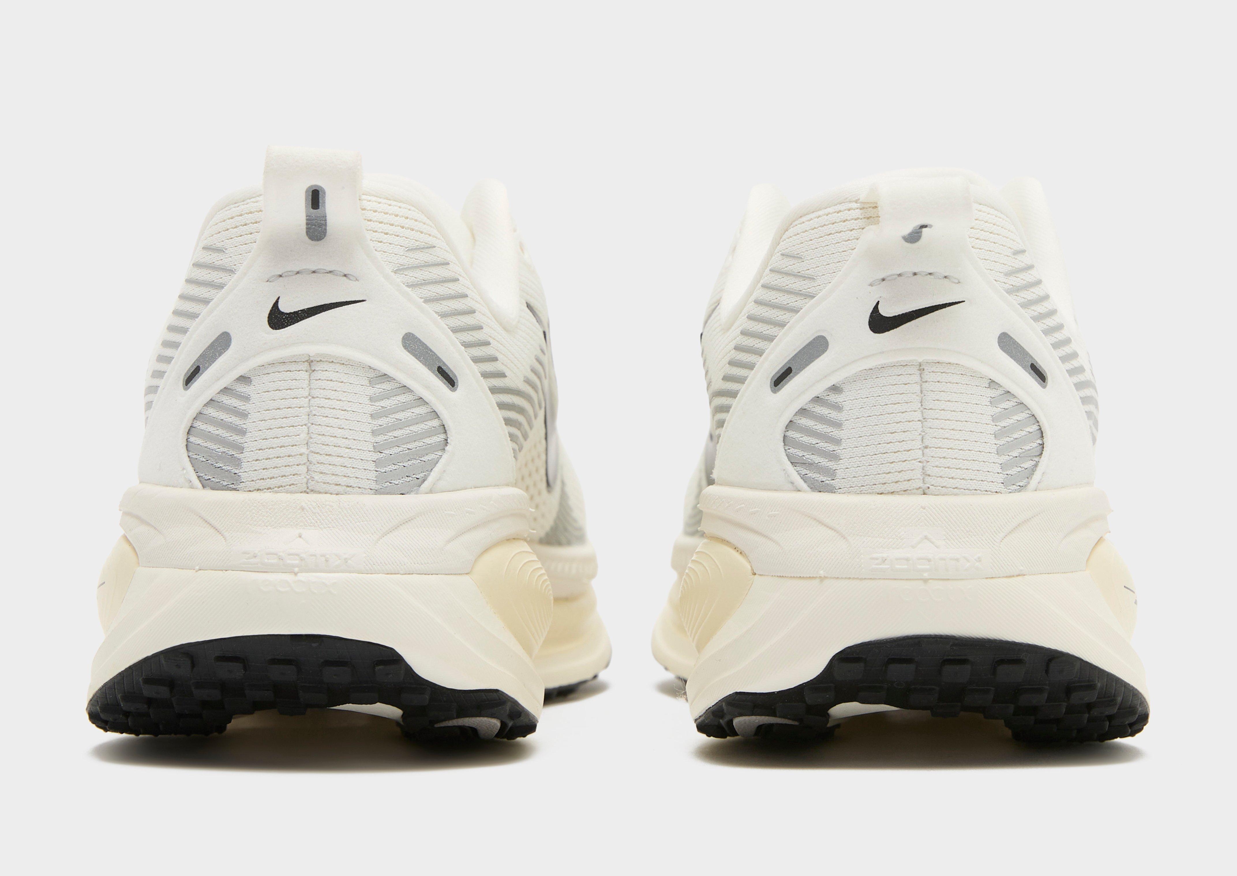 Nike Vomero 18 Women's