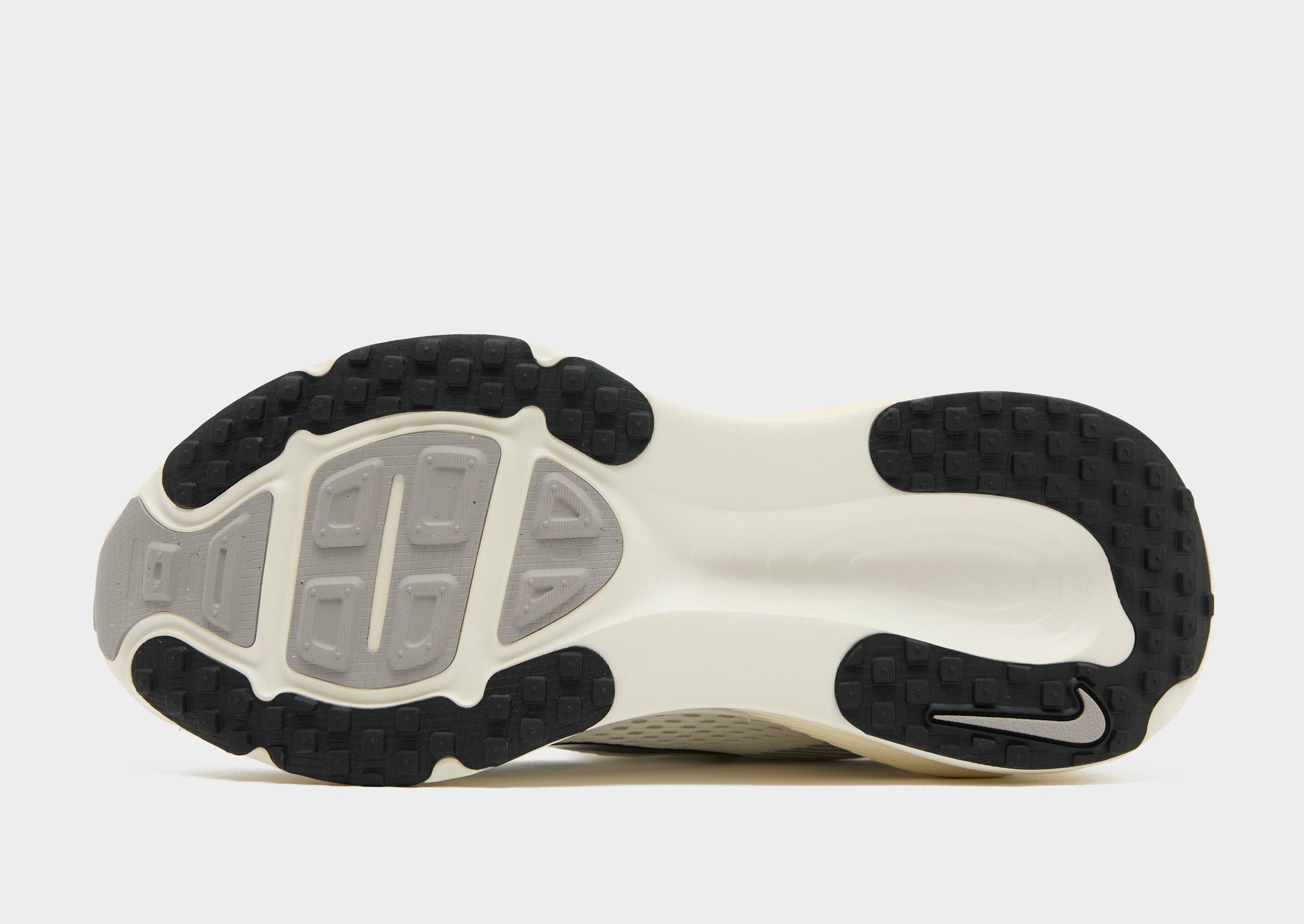 Nike Vomero 18 Women's