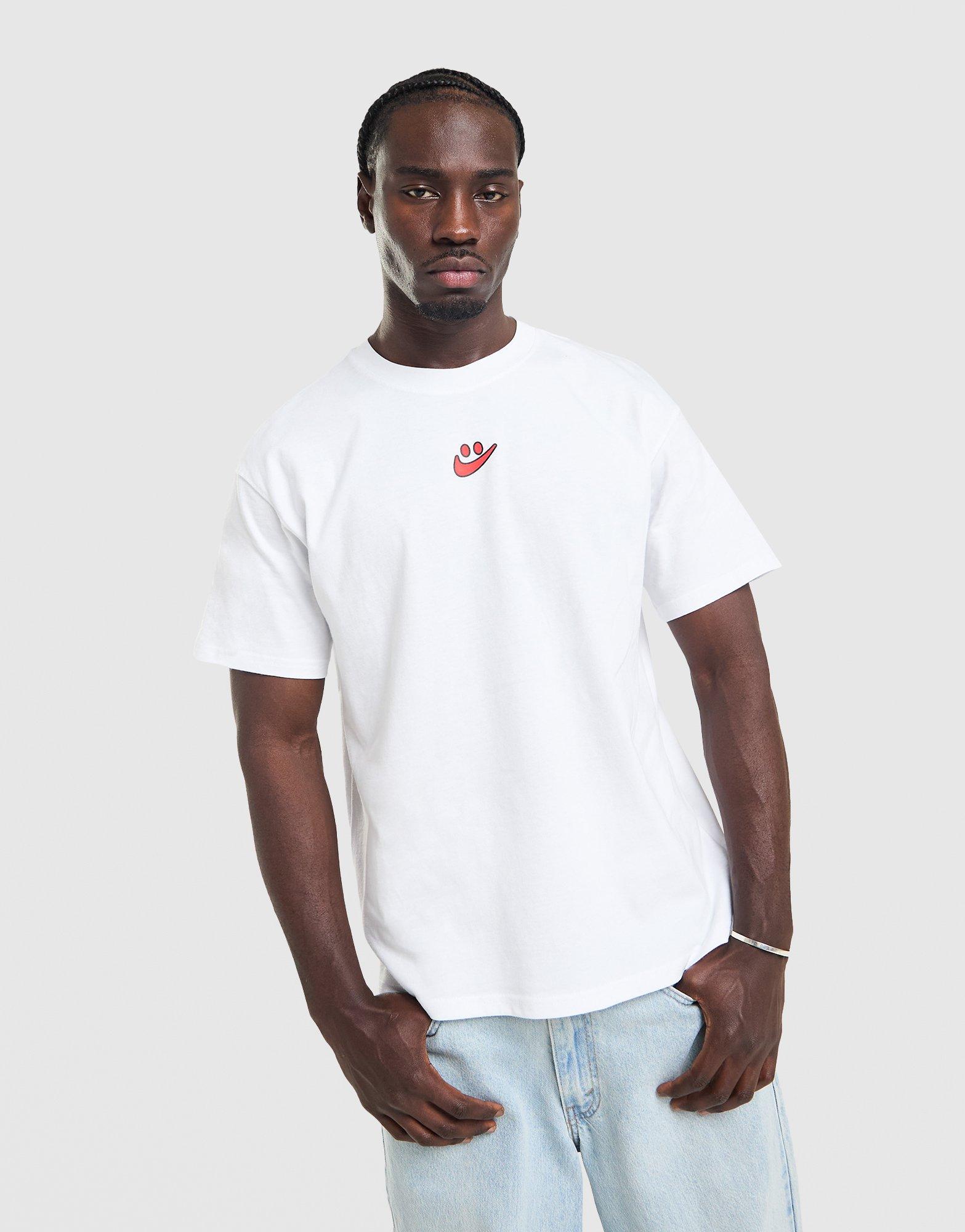 Nike Smile Graphic T-Shirt
