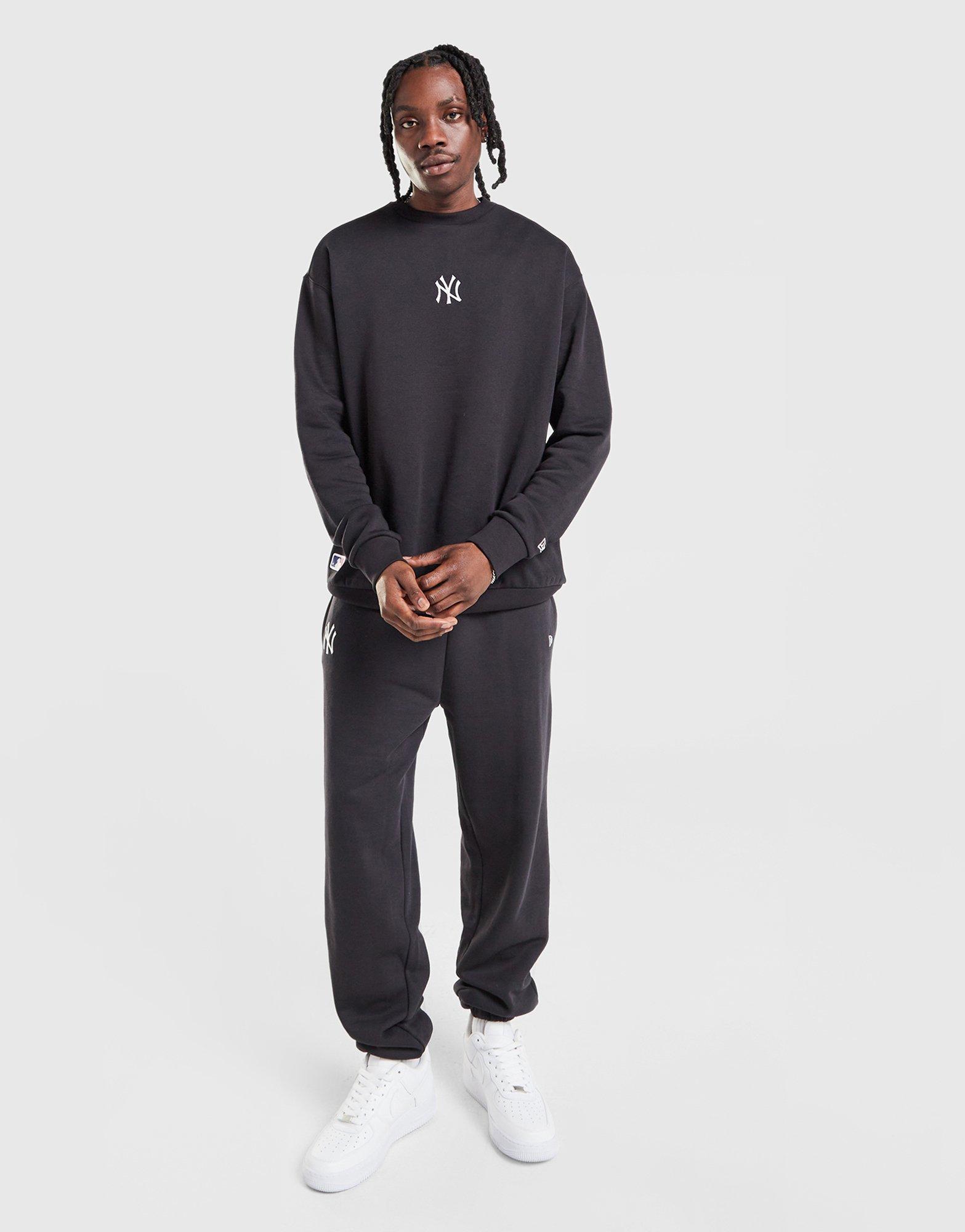 New Era MLB New York Yankees Small Logo Crew Sweatshirt