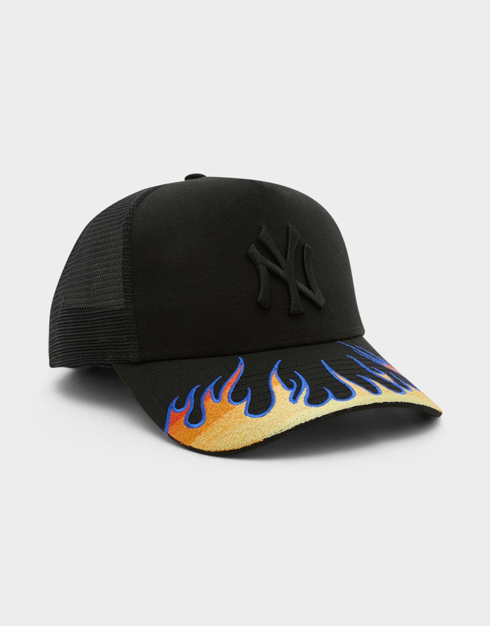 New Era MLB New York Yankees Trucker Flame Cap