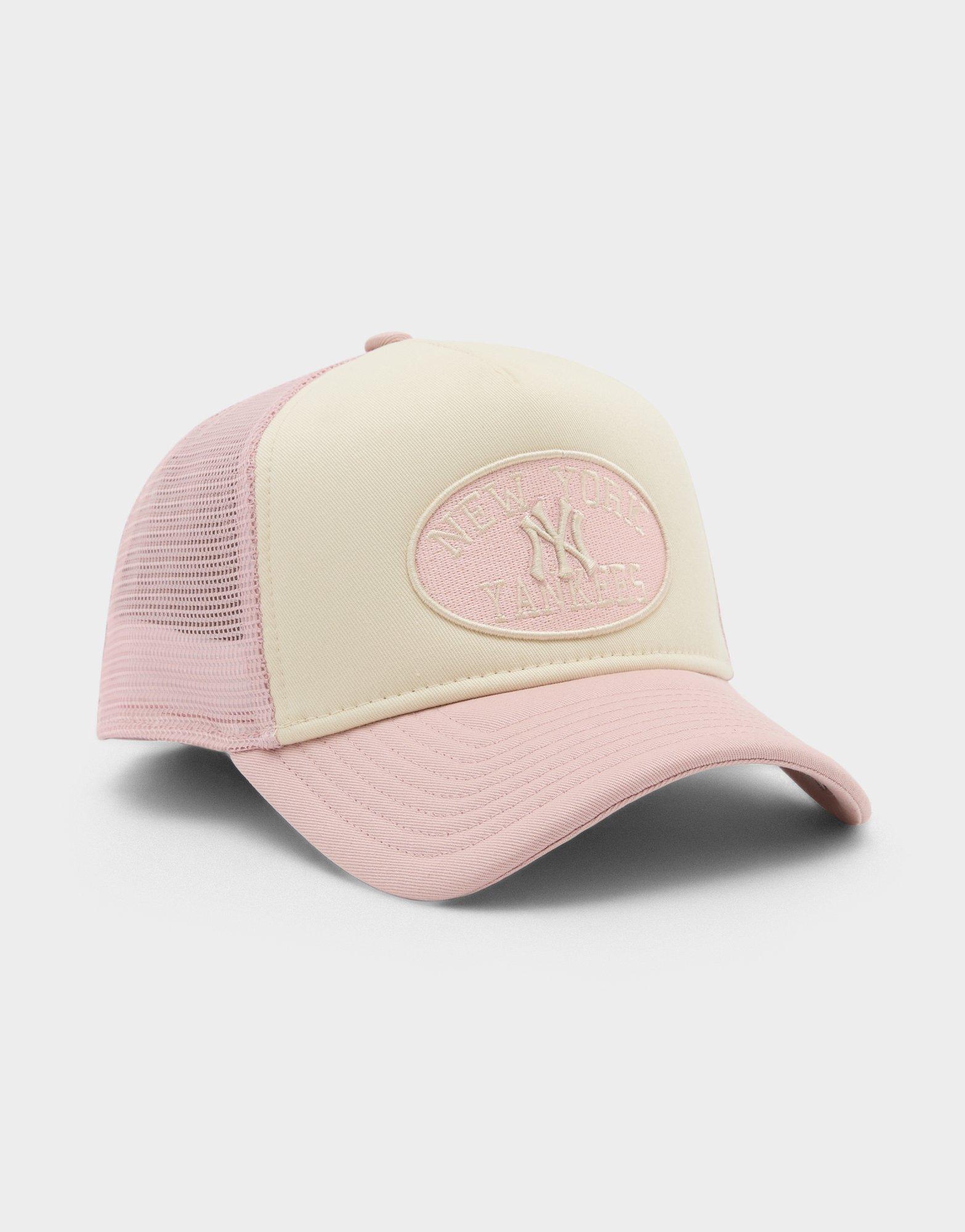 New Era MLB New York Yankees Oval Trucker Cap