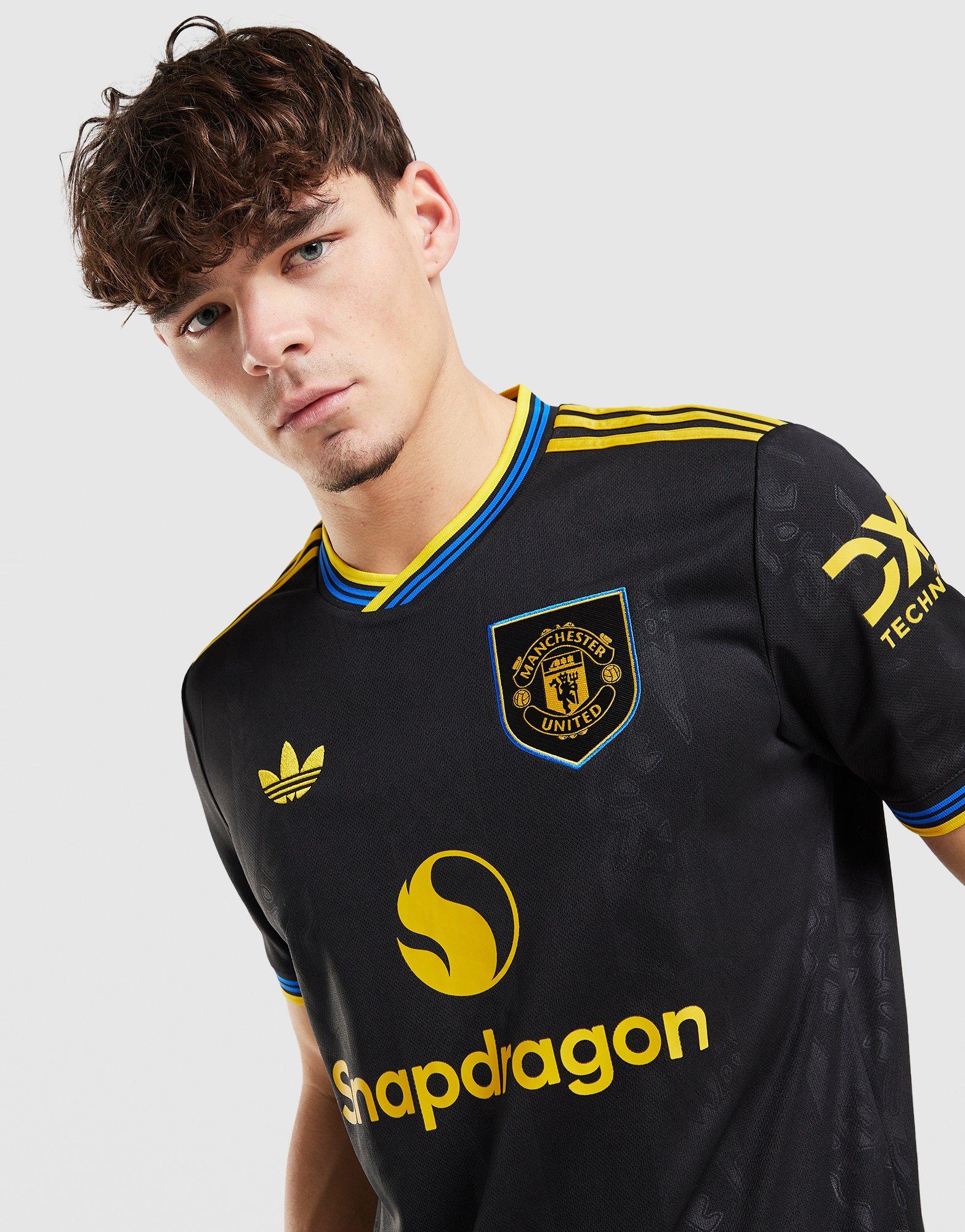 adidas Originals Manchester United 2025/26 Fernandes #8 Third Shirt