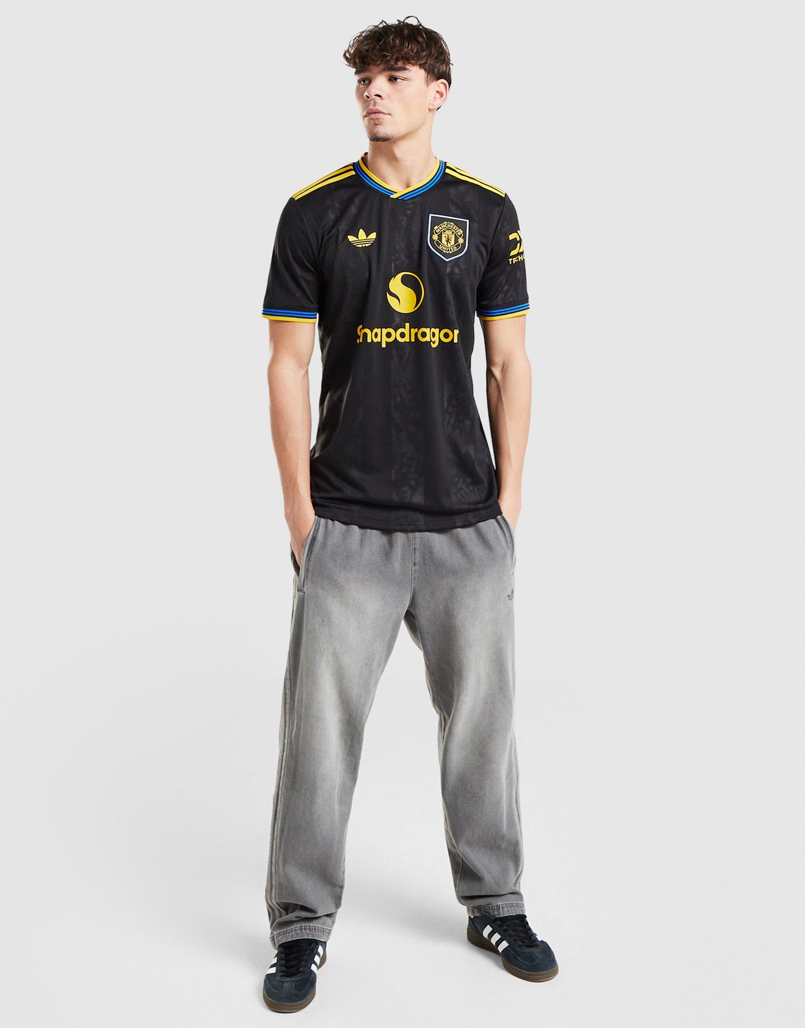 adidas Originals Manchester United 2025/26 Fernandes #8 Third Shirt